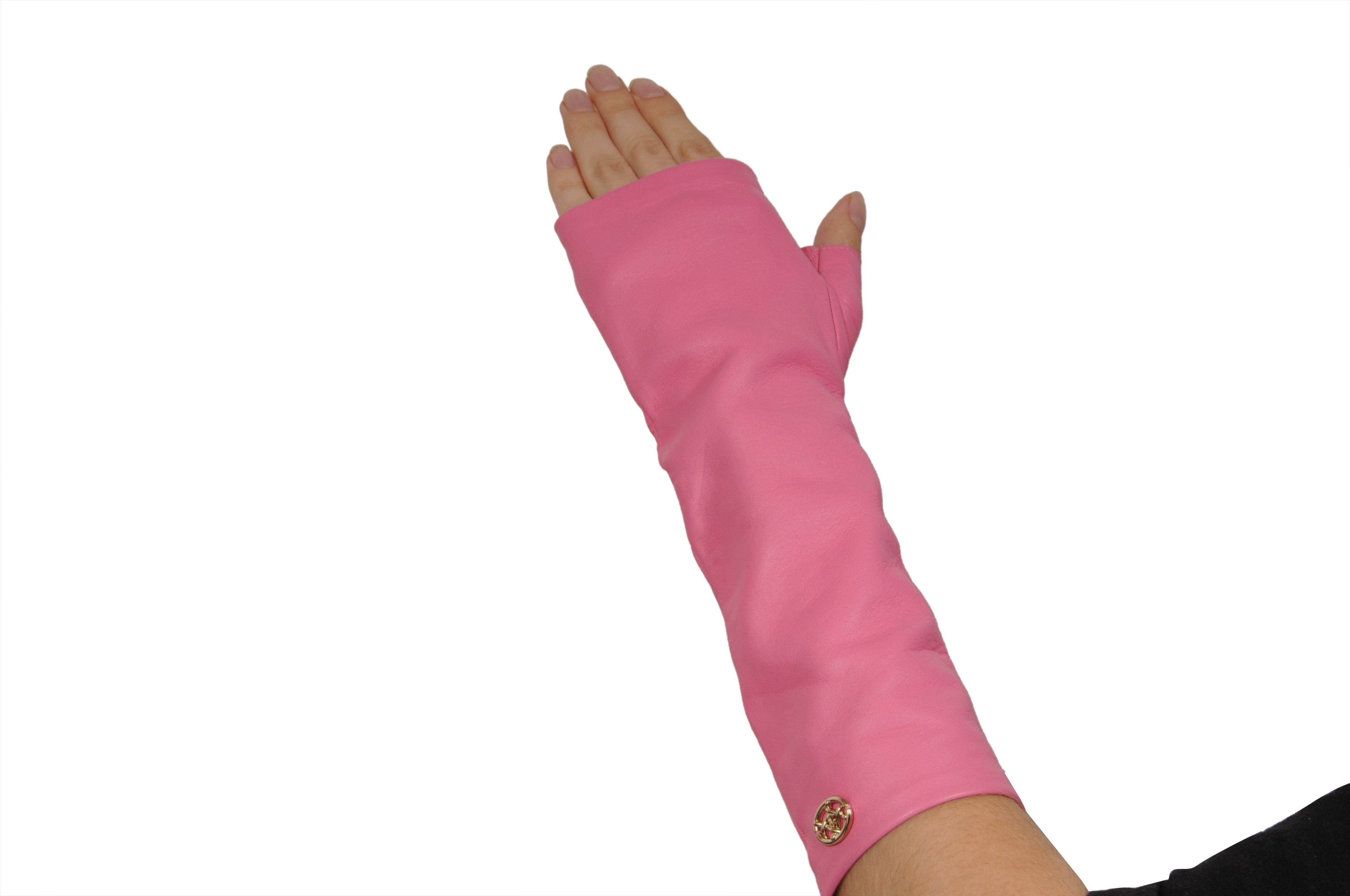 Chanel Lammfell Fingerlose C Long Handschuhe Rosa Größe 8 18k Gold CC Logo im Angebot 2