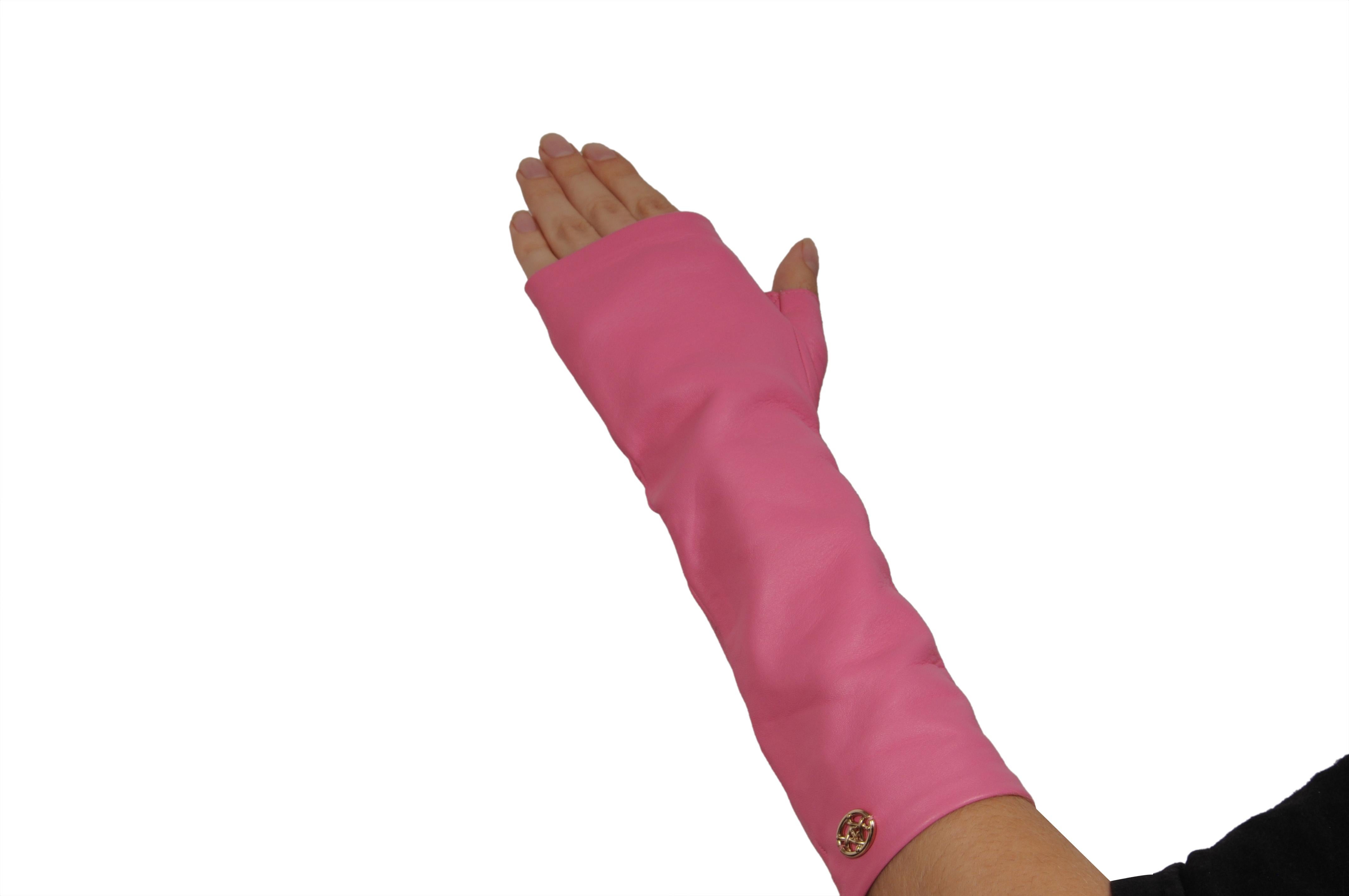 Chanel Lammfell Fingerlose C Long Handschuhe Rosa Größe 8 18k Gold CC Logo im Angebot 3