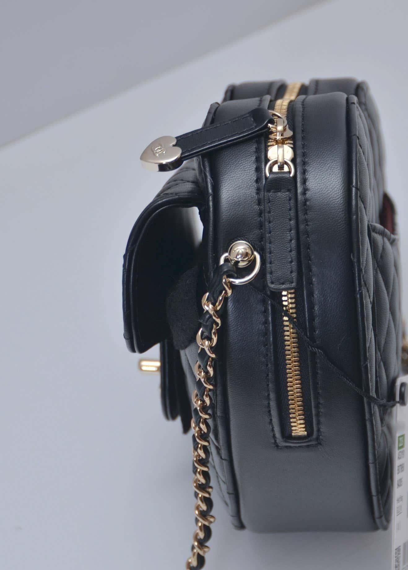 Women's or Men's CHANEL Lambskin Gold-Tone Hardware Heart Handbag NEW With Tags