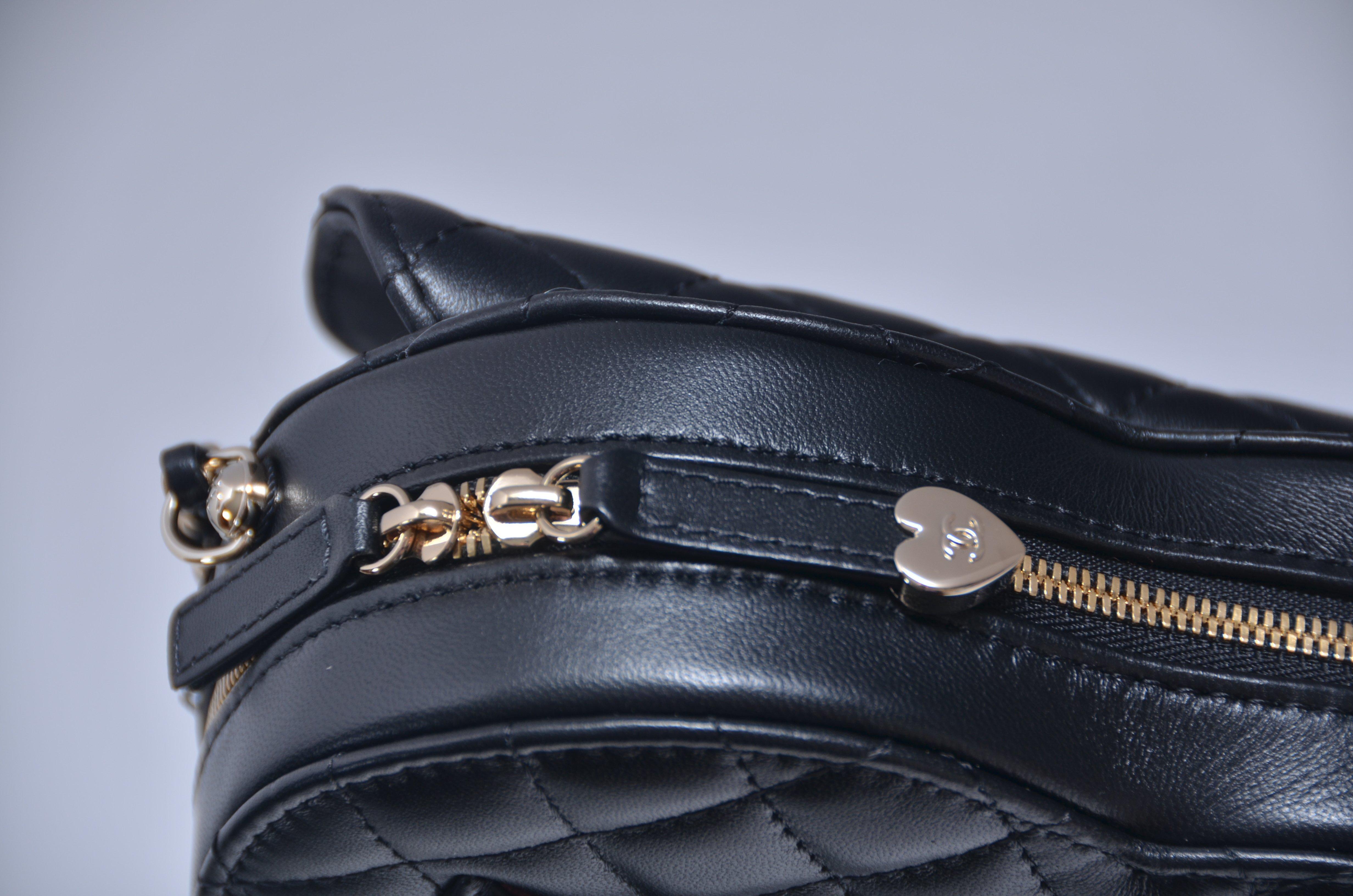 Women's or Men's CHANEL Lambskin  Gold-Tone Hardware Heart  Handbag    NEW With Tags 