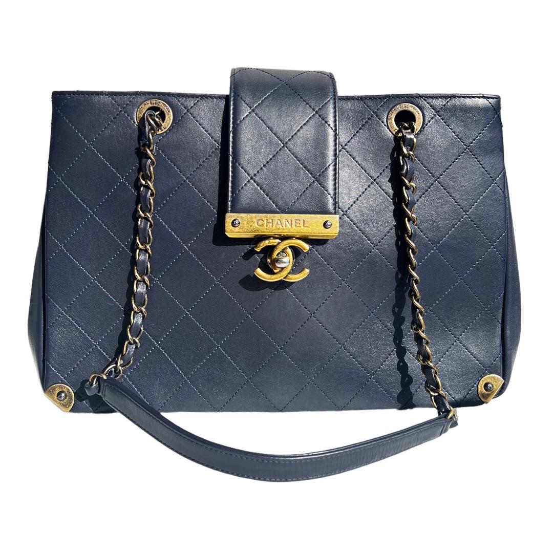 Chanel Lambskin Grand Shopping Tote Bag

Condition: Good Condition
Colour: Navy Blue 
Box: No
Dust bag: No
Size: W 13