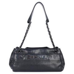 Chanel, borsa a fisarmonica in pelle d'agnello Lax Nero