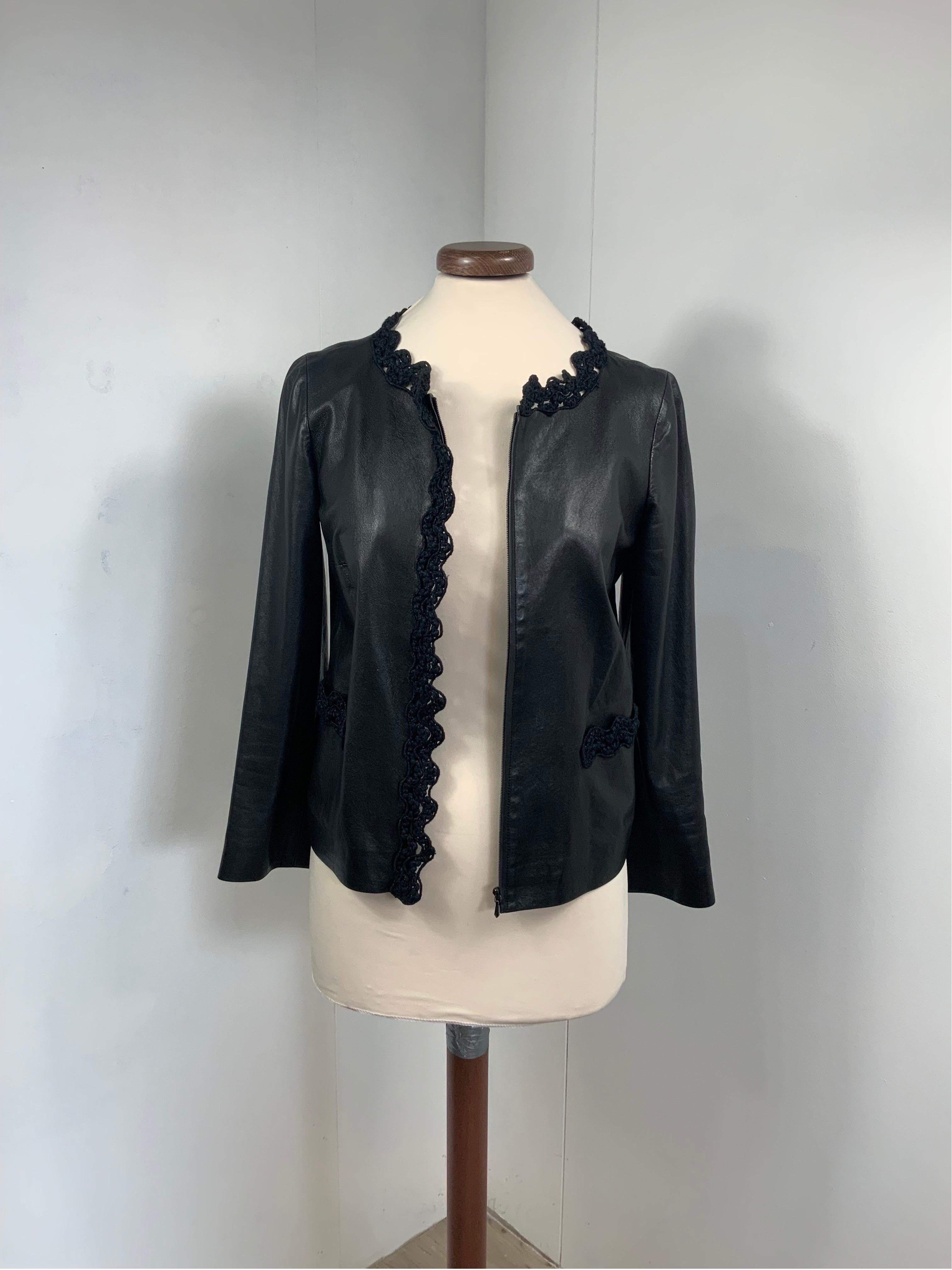 Chanel leather jacket.
Featuring very soft lambskin leather. Fully silk lining. 
Size 34 FR. it fits an Italian 38.
Shoulders 38 cm
Bust 40 cm
Length 54 cm
Sleeves 52 cm
Conditions- excellent 
