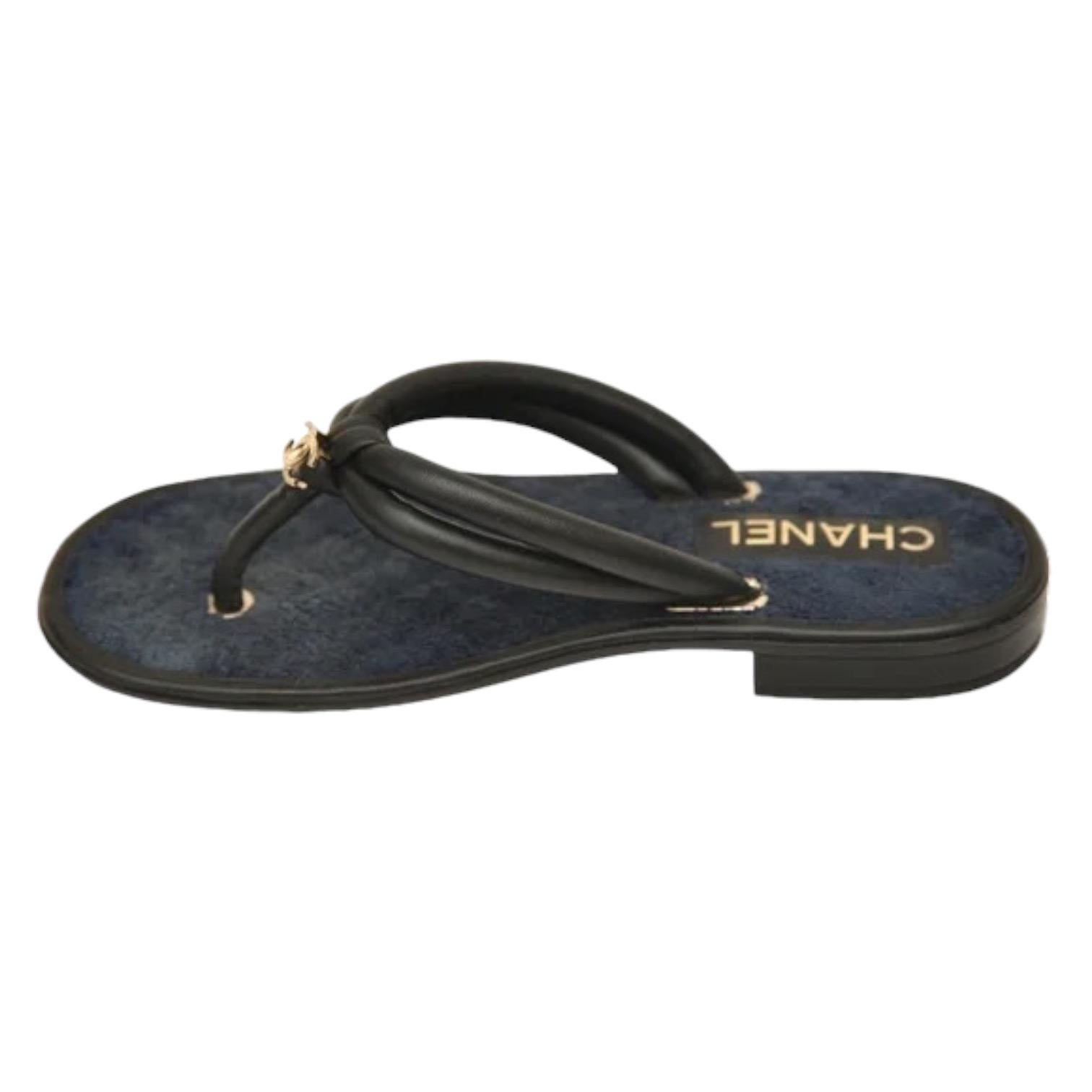 Women's CHANEL Lambskin Leather Slide Thong Sandals Fabric Black Navy Gold CC 38C