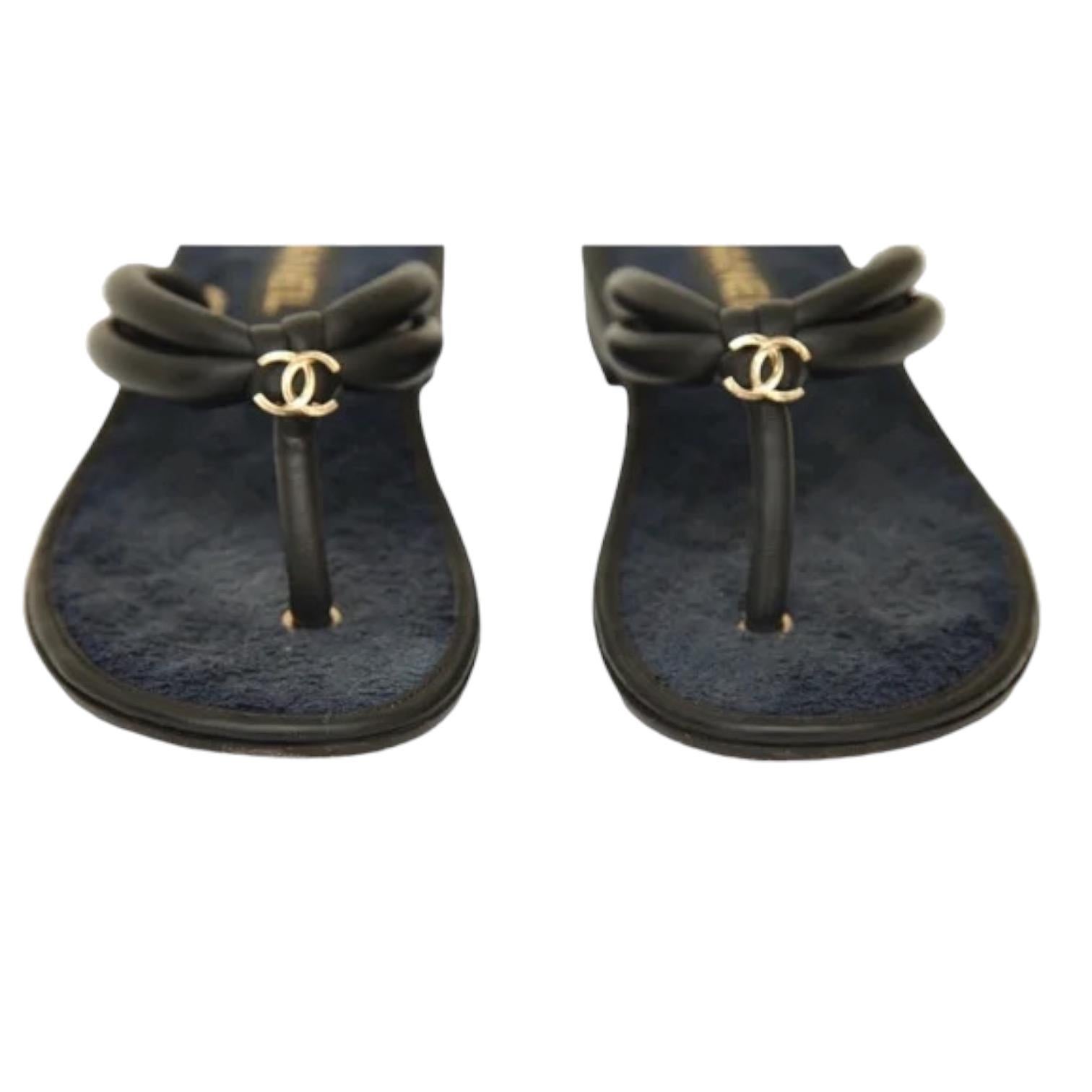 CHANEL Lambskin Leather Slide Thong Sandals Fabric Black Navy Gold CC 38C 2