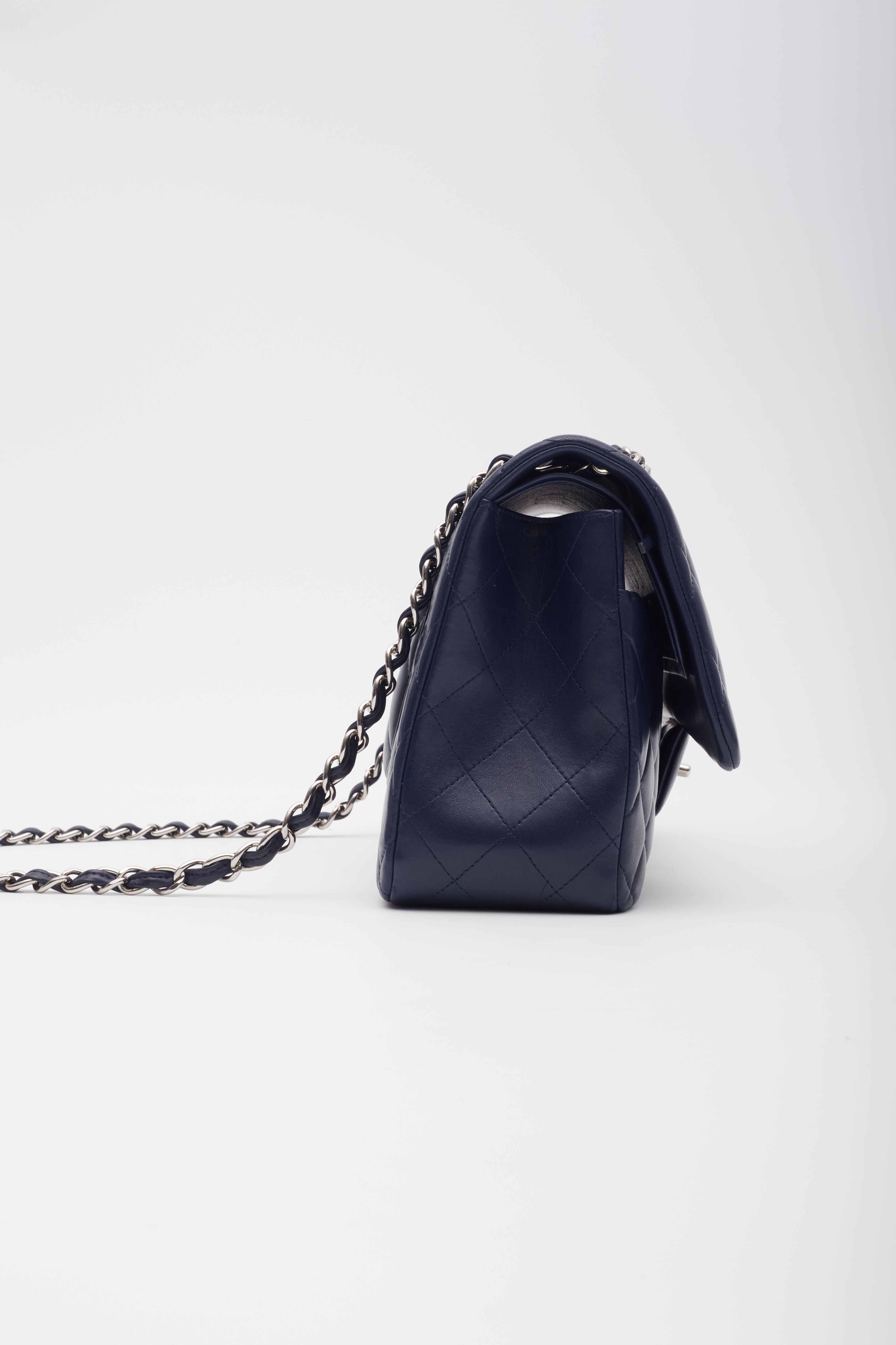 Women's Chanel Lambskin Navy Blue Quilted Double Flap Bag Medium For Sale