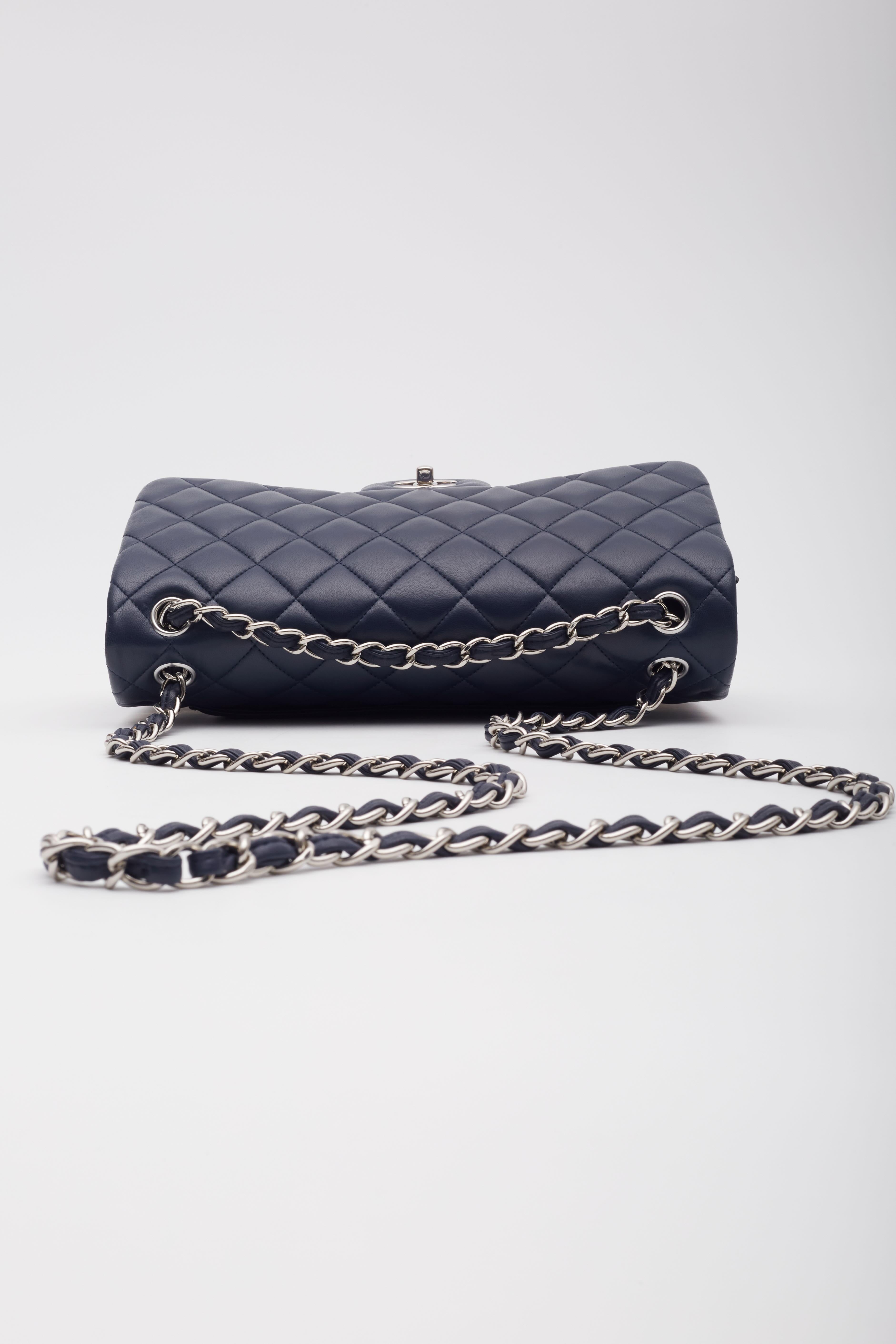 Chanel Lambskin Navy Blue Quilted Double Flap Bag Medium For Sale 4