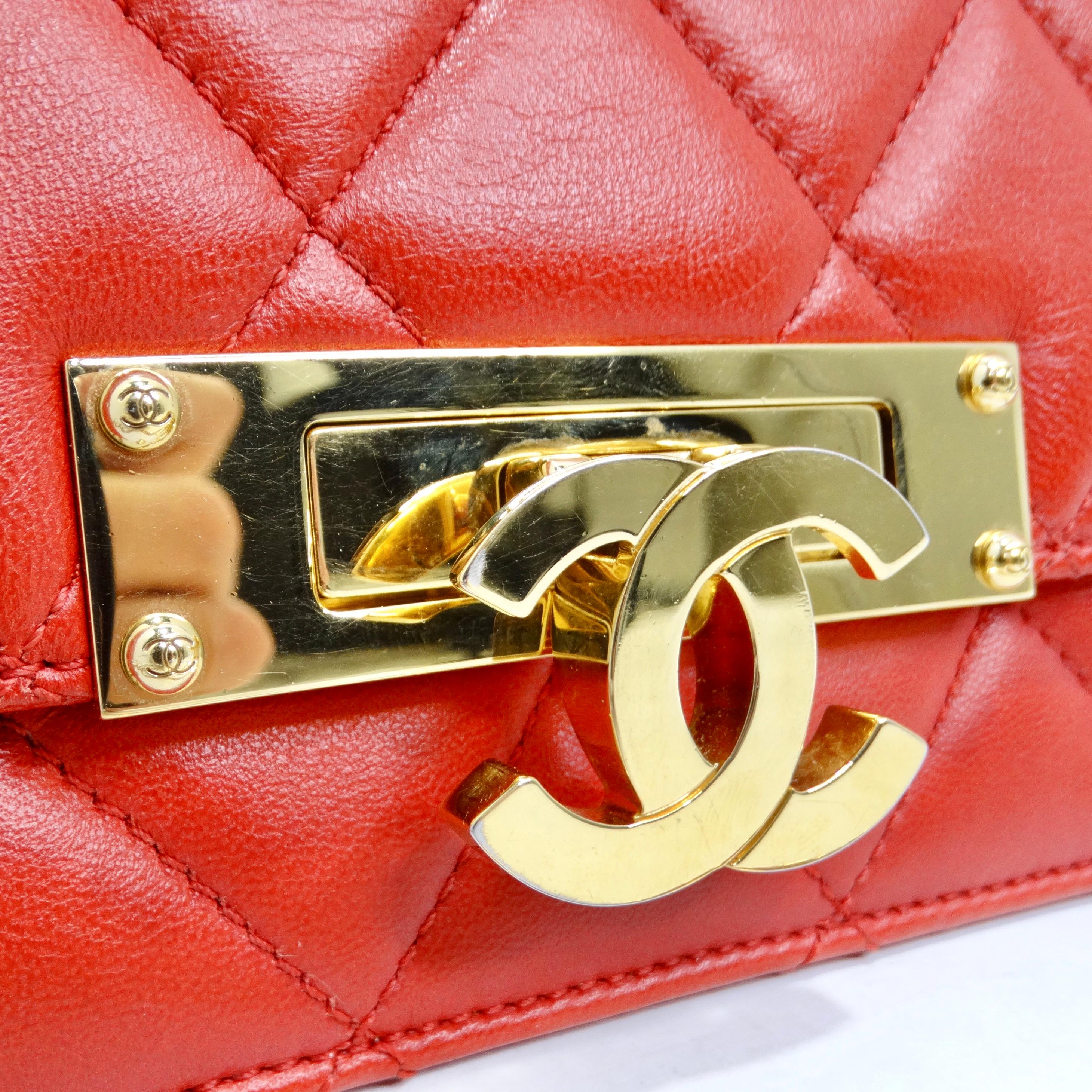 Women's or Men's Chanel Lambskin Quilted Golden Class Wallet on Chain Red For Sale