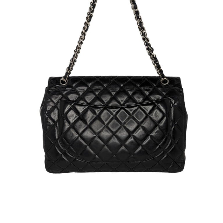 Chanel Classic Zip Pouch Quilted Diamond Black in Lambskin with Silver-Tone  - JP