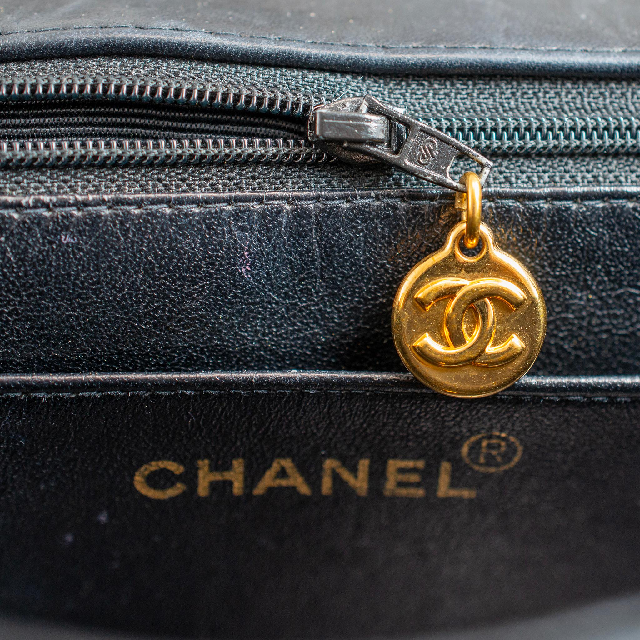 Chanel Lambskin Quilted Small Single Flap Bag 5
