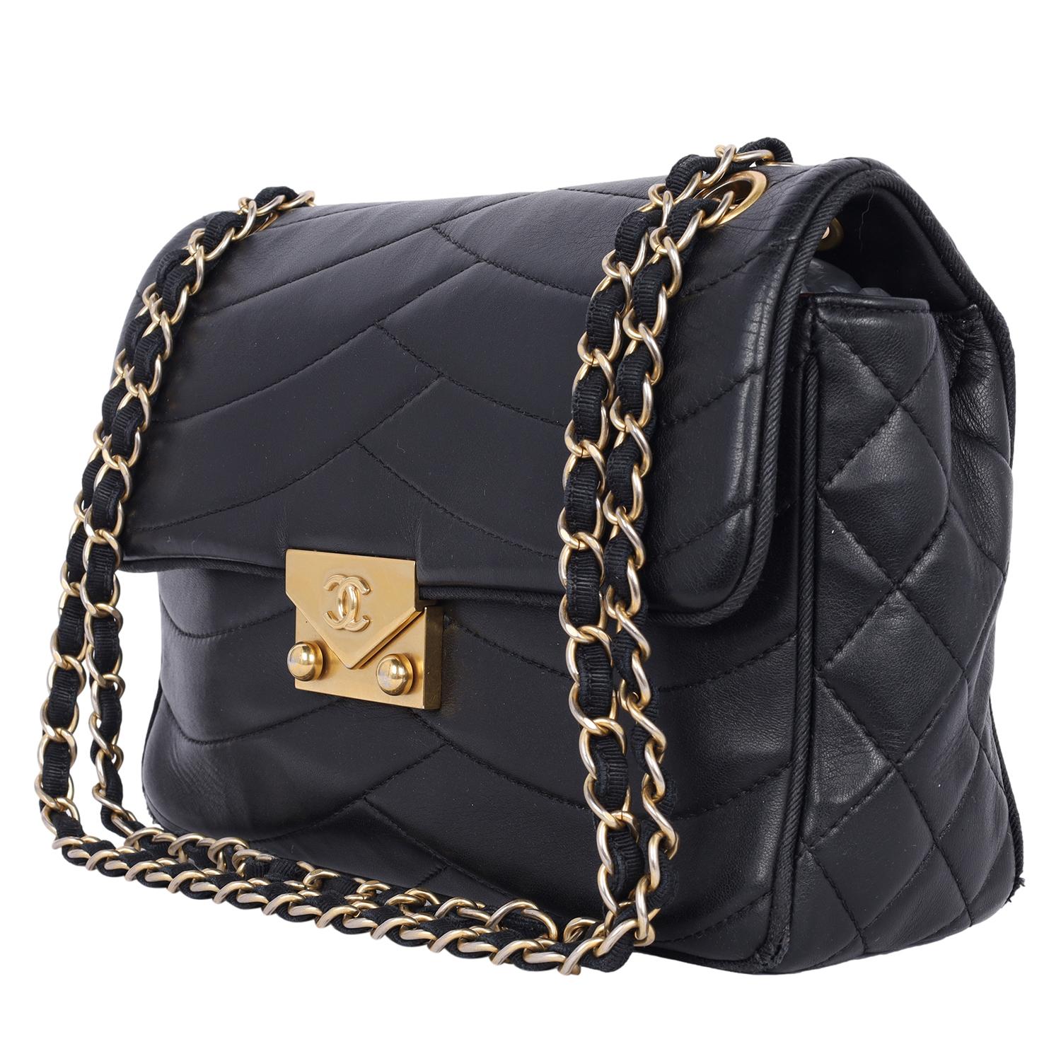 Chanel Lambskin Scallop Quilted Pagoda Flap Bag Black 2