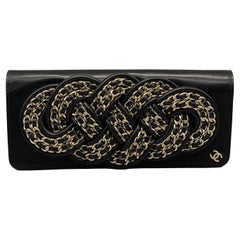 CHANEL - Lambskin Twisted Knot Chain Rare Limited Edition Clutch - Bag