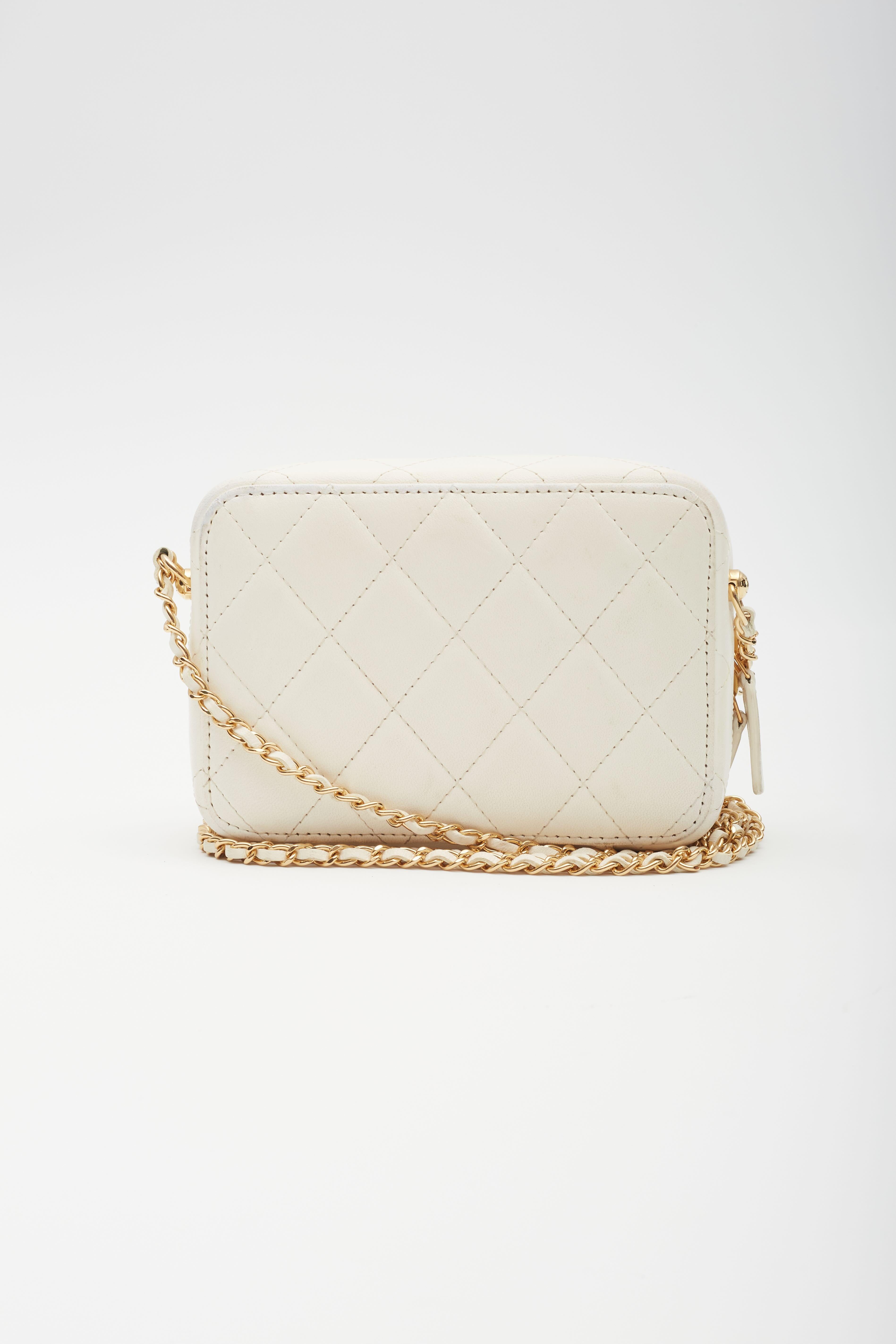 Women's Chanel Lambskin White Golden Plate Vanity Shoulder Bag For Sale