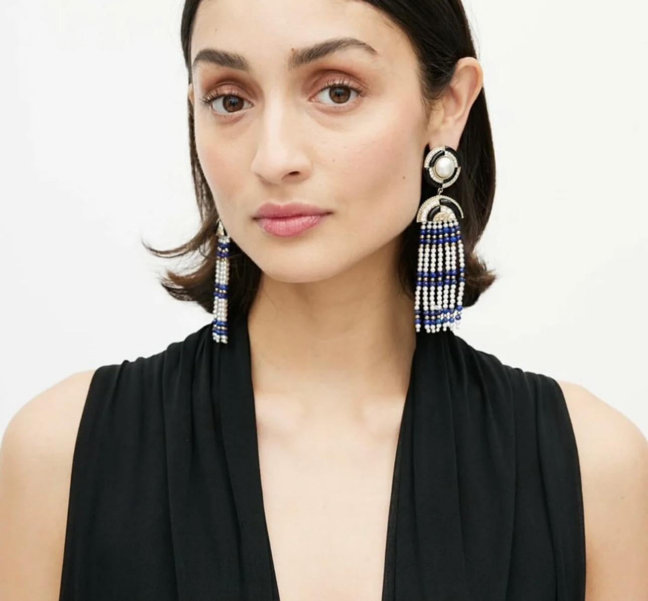 CHANEL Lapislázuli Perla de imitación Pendientes CC Chandelier en venta 1