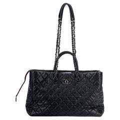 Chanel Große schwarze 2-Wege-Tasche aus Kaviar