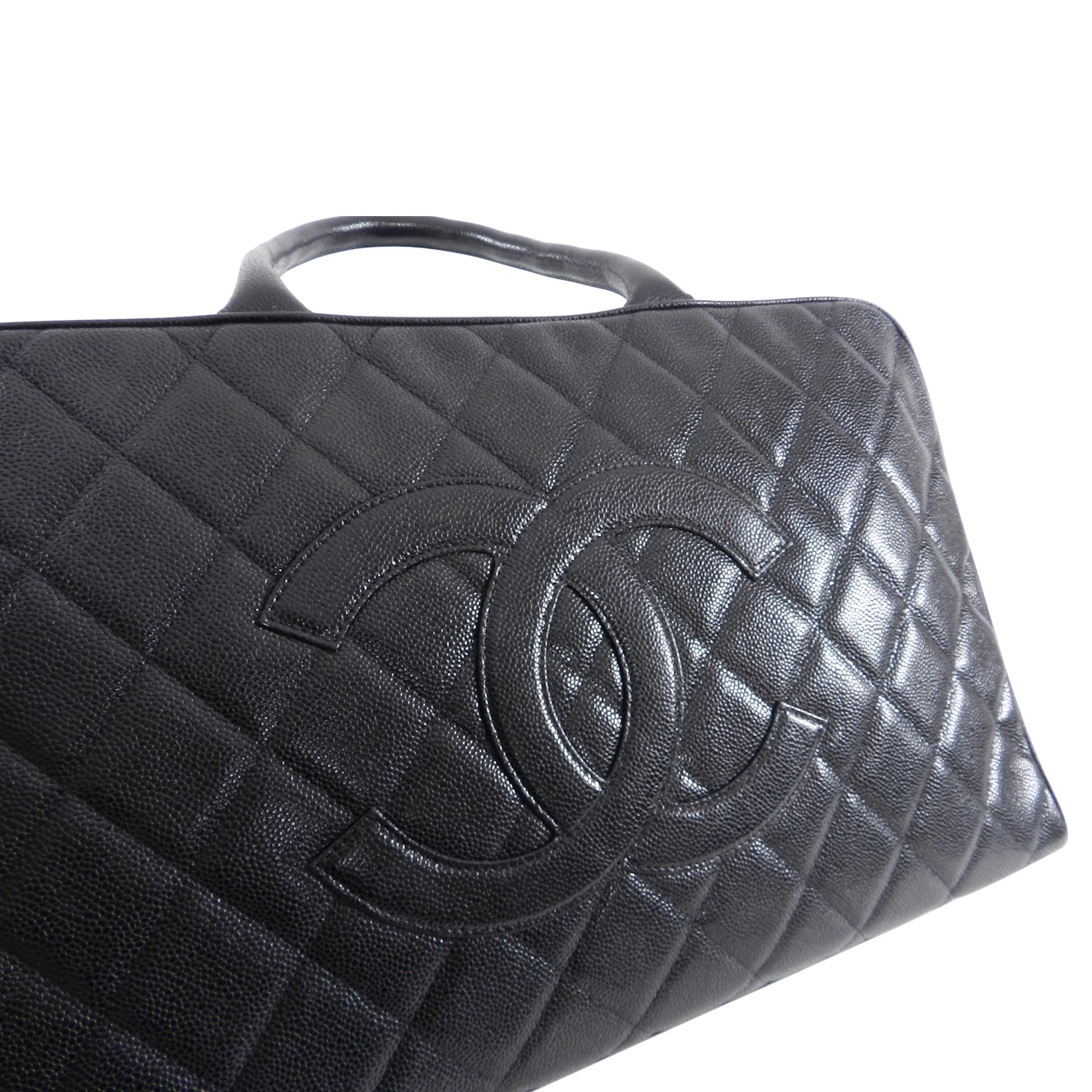 Chanel Large Black Caviar CC Zip Top Overnight Duffle Bowling Bag In Excellent Condition In Toronto, ON