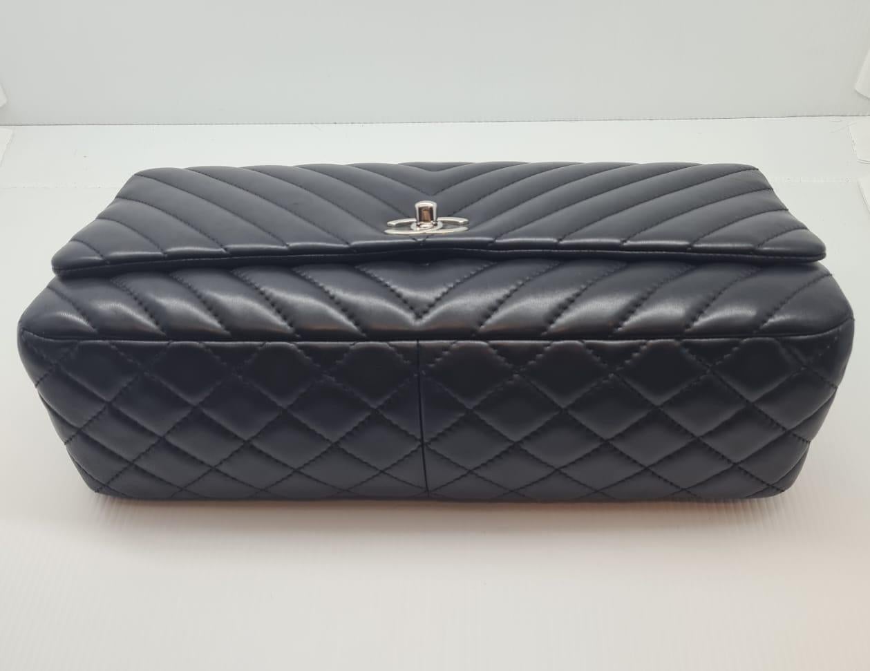 Chanel Large Black Lambskin Chevron Quilted Single Flap Bag For Sale 8