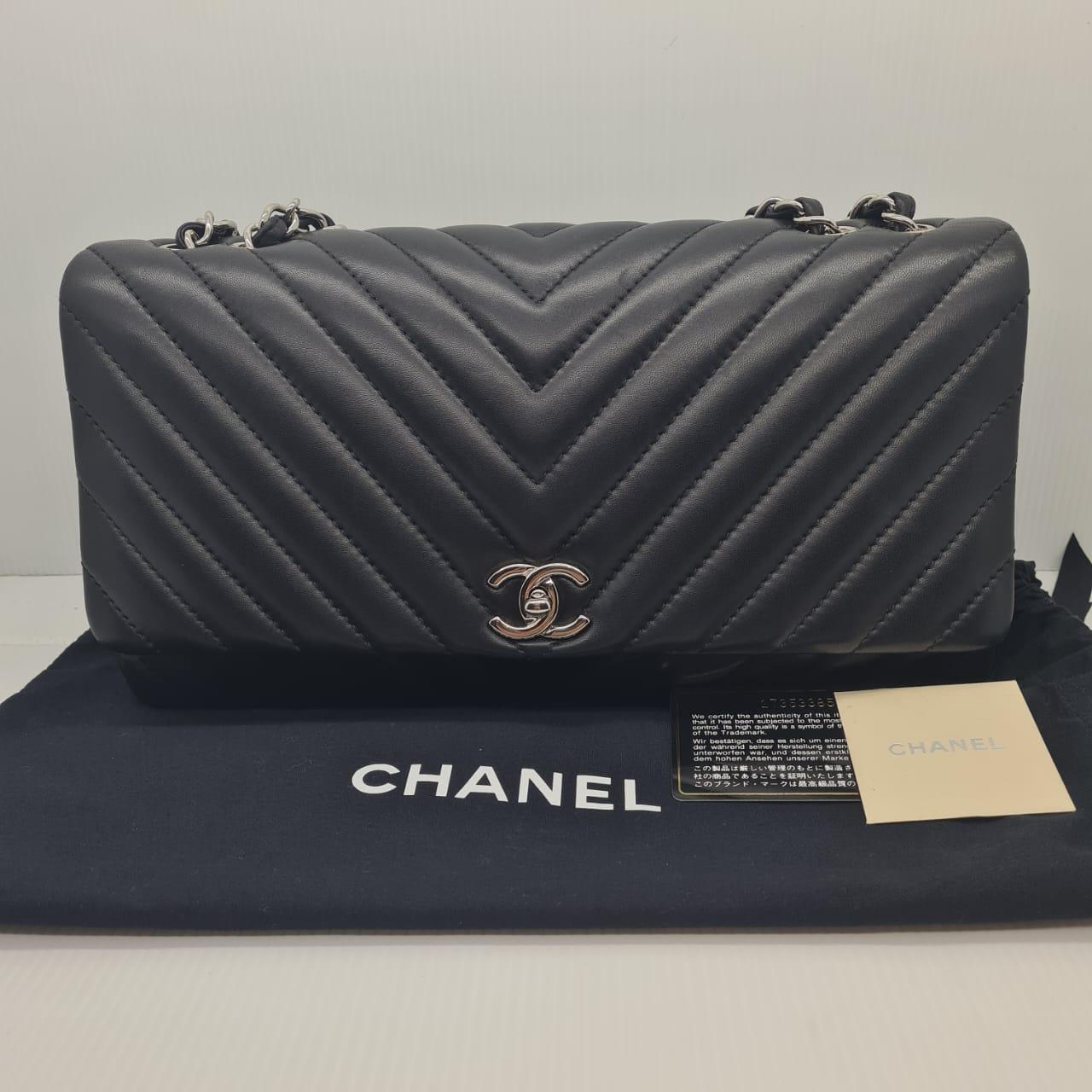 Chanel Large Black Lambskin Chevron Quilted Single Flap Bag For Sale 11