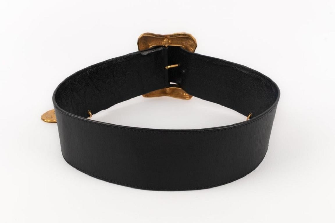 Chanel Large Black Leather Belt, 1993 In Excellent Condition In SAINT-OUEN-SUR-SEINE, FR