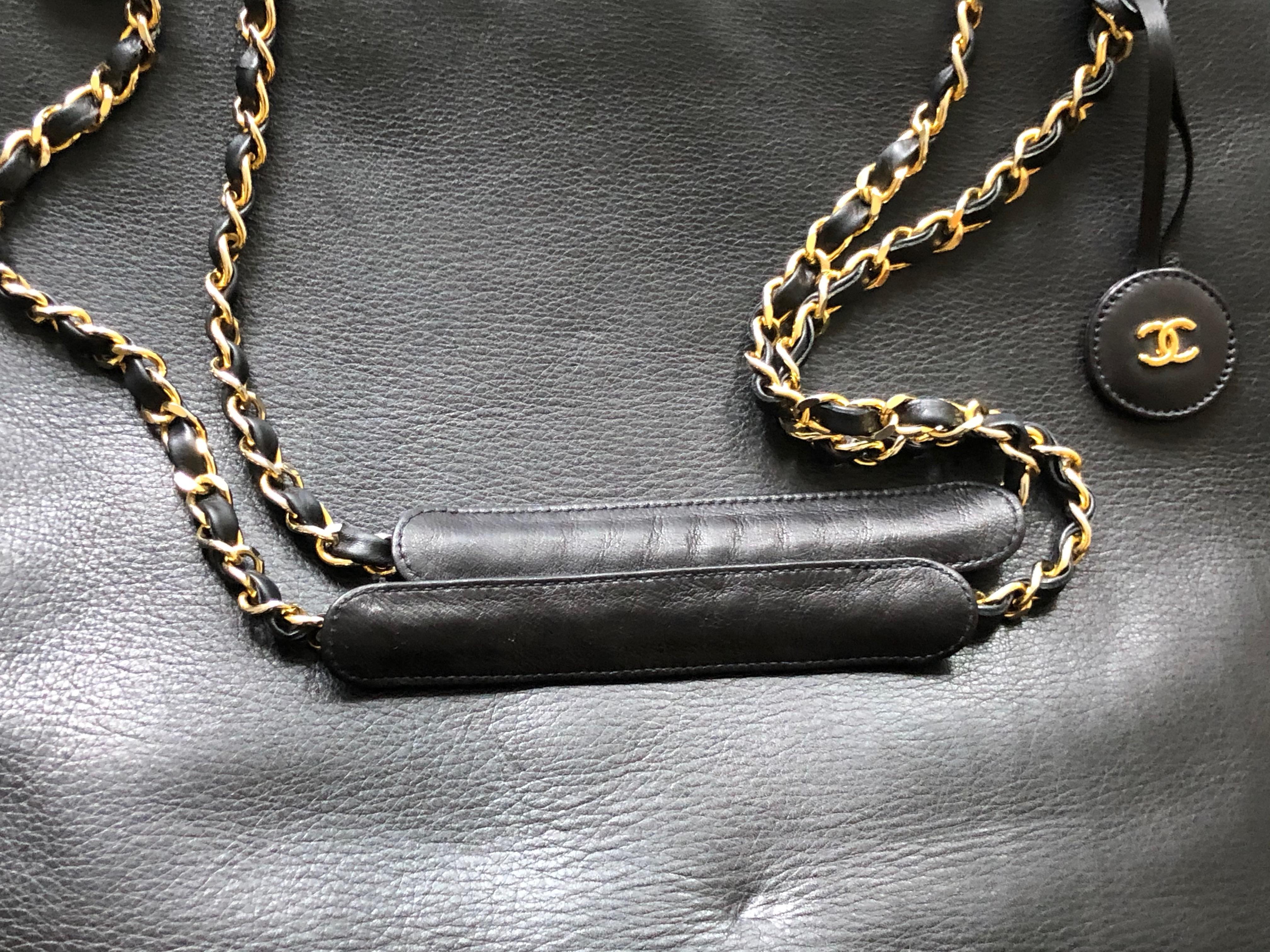 Chanel Large Black Leather Shoulder Bag with Gold Hardware and Quilted Details  In Good Condition For Sale In Cloverdale, CA