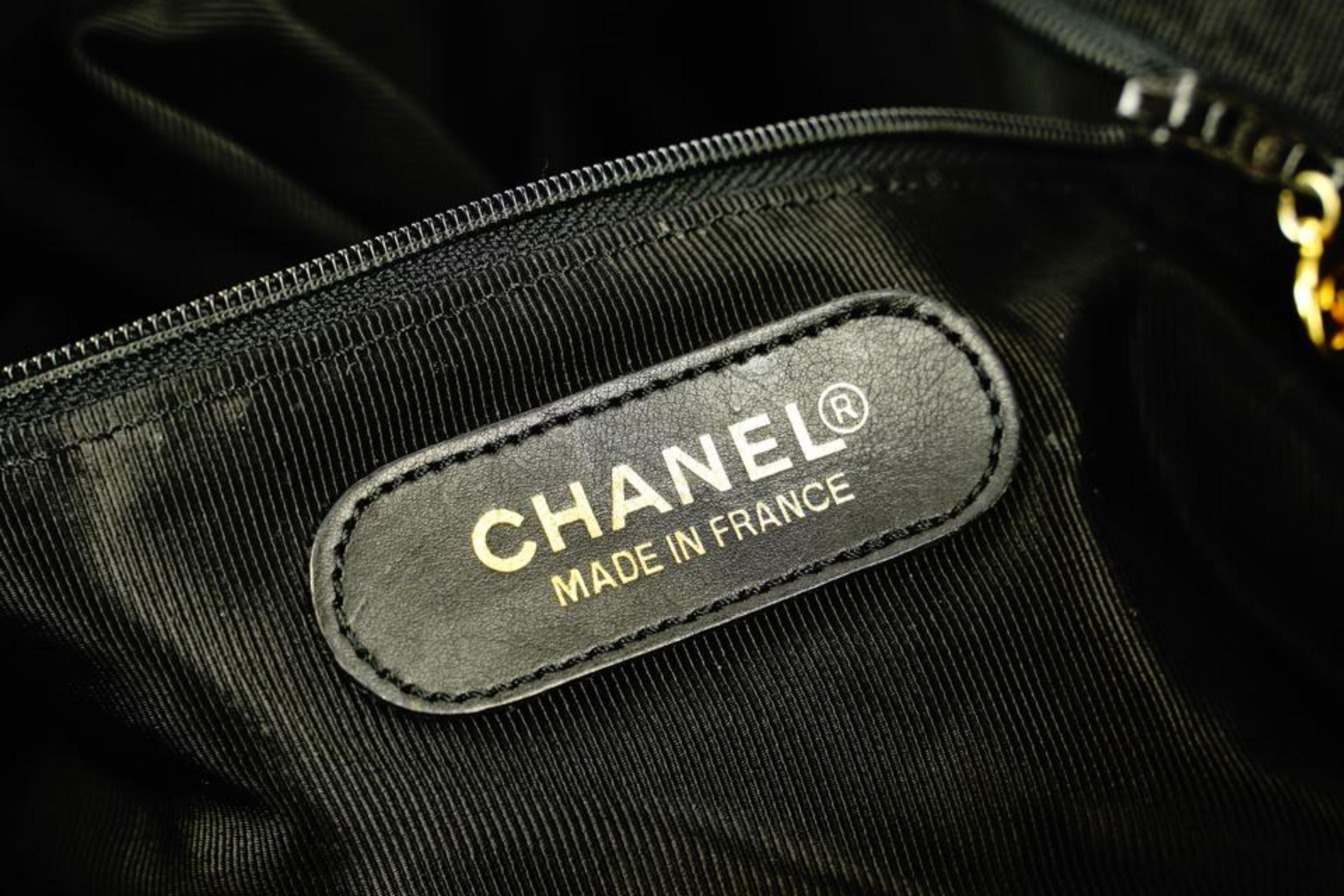 Chanel Large Black Patent CC Logo Duffle Bag with Strap 1C103a For Sale 4