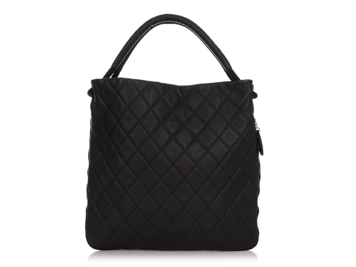 chanel large zipped shopping bag