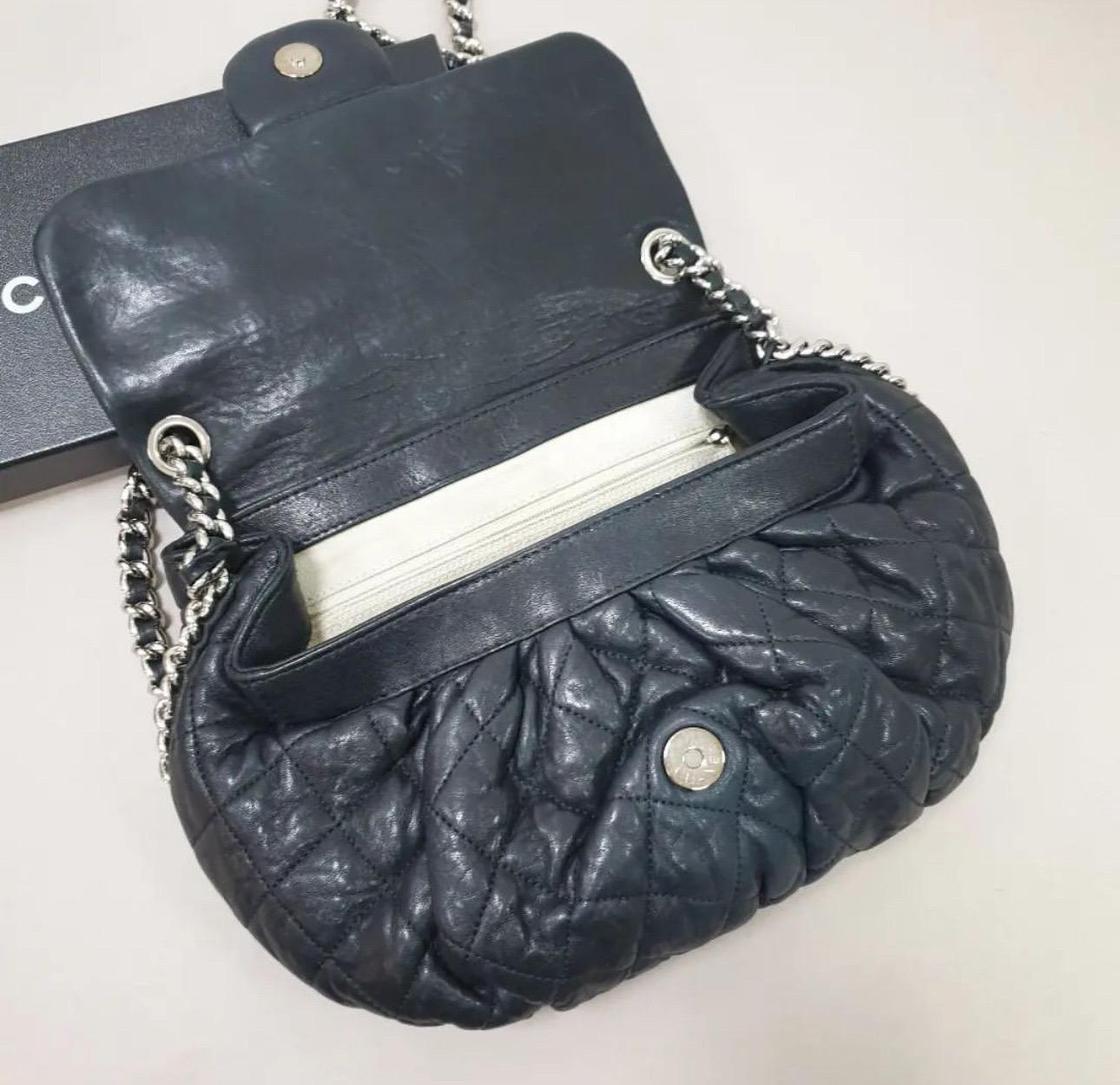 Chanel Große Tasche mit Kette umklappbar 3