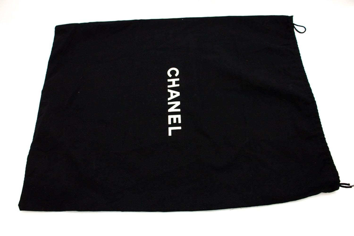CHANEL Large Classic Handbag Chain Shoulder Bag Flap Black Caviar For Sale 12