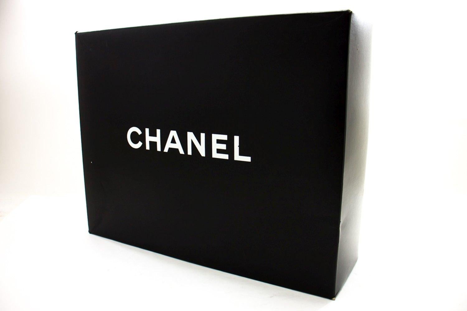 CHANEL Large Classic Handbag Chain Shoulder Bag Flap Black Caviar For Sale 13