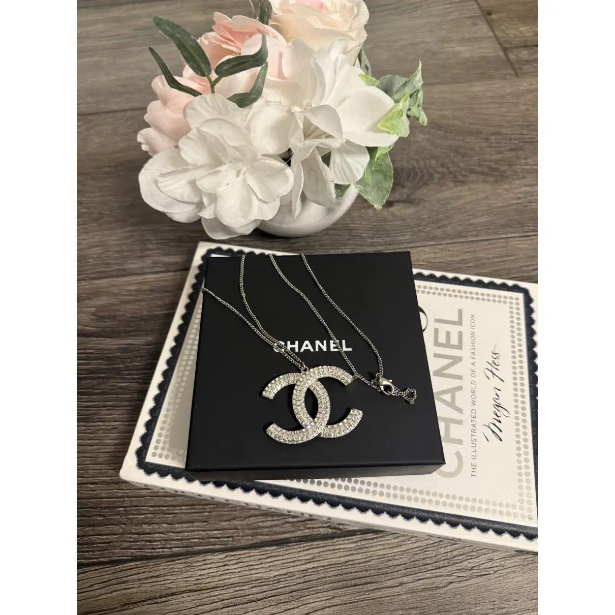 Collana Chanel con ciondolo grande in cristallo CC in vendita 7