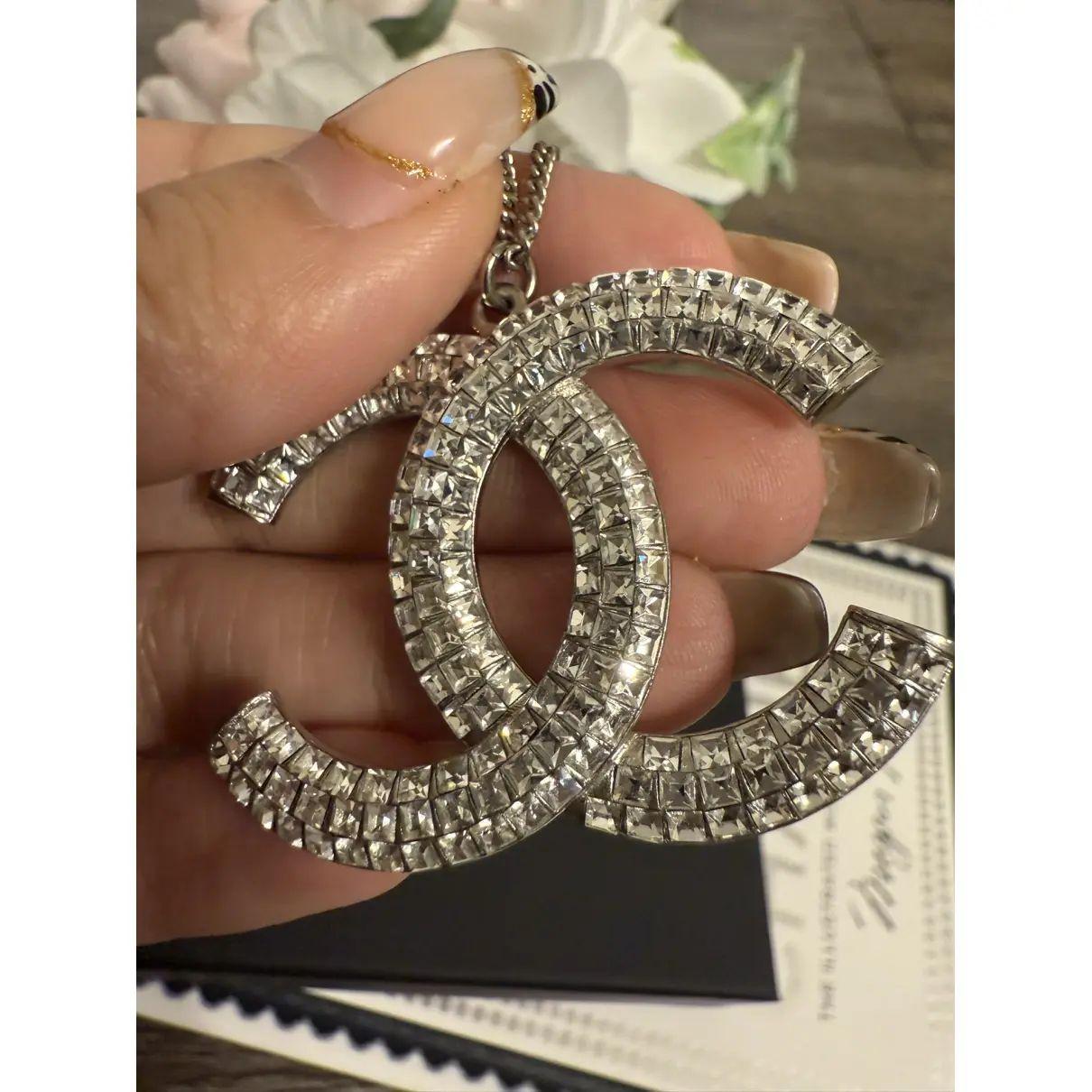 da uomo o donna Collana Chanel con ciondolo grande in cristallo CC in vendita