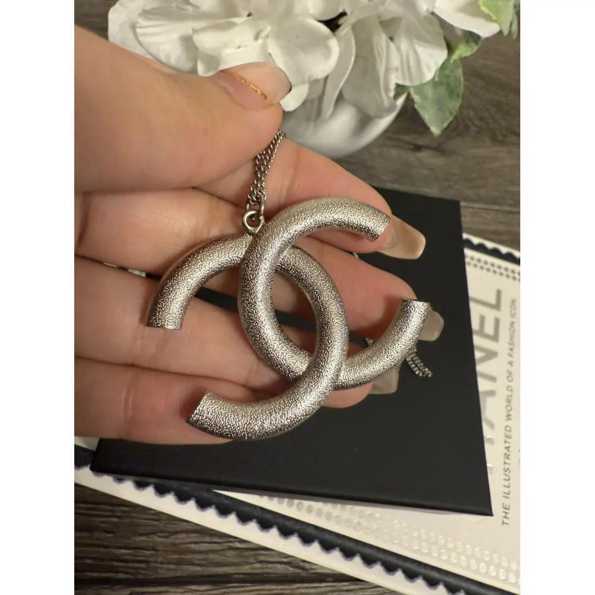 Collana Chanel con ciondolo grande in cristallo CC in vendita 2