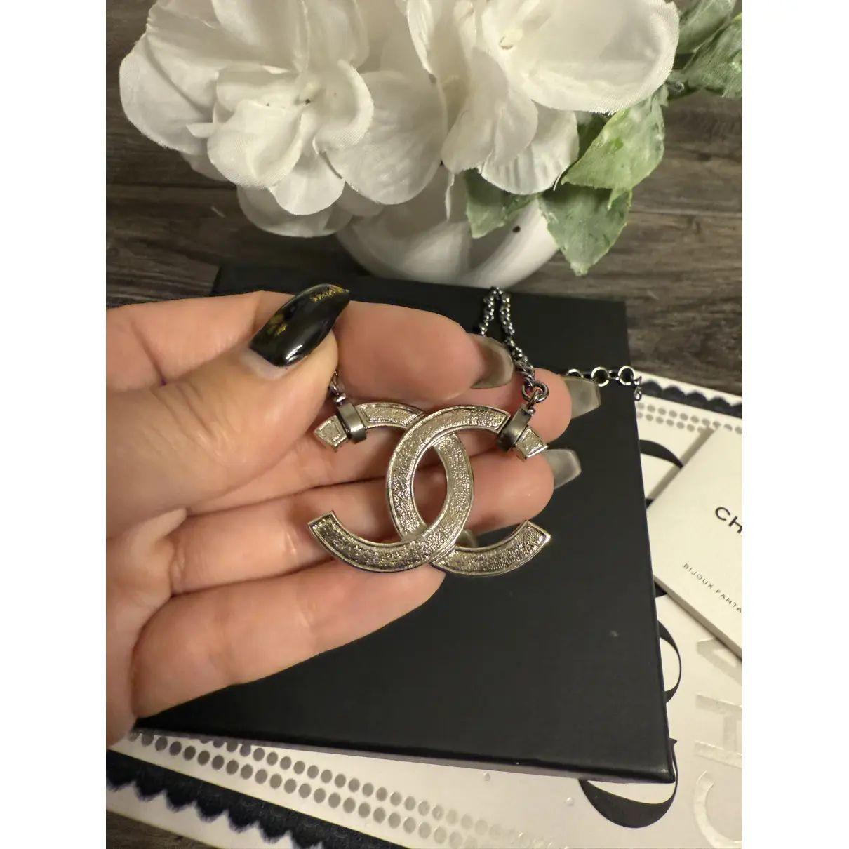 Collana Chanel con ciondolo in argento con cristalli grandi A. Silver in vendita 2