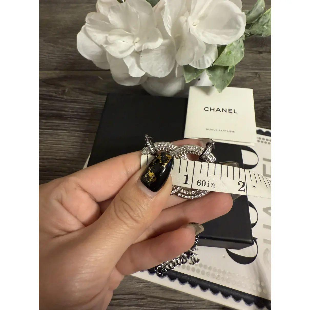 Collana Chanel con ciondolo in argento con cristalli grandi A. Silver in vendita 4