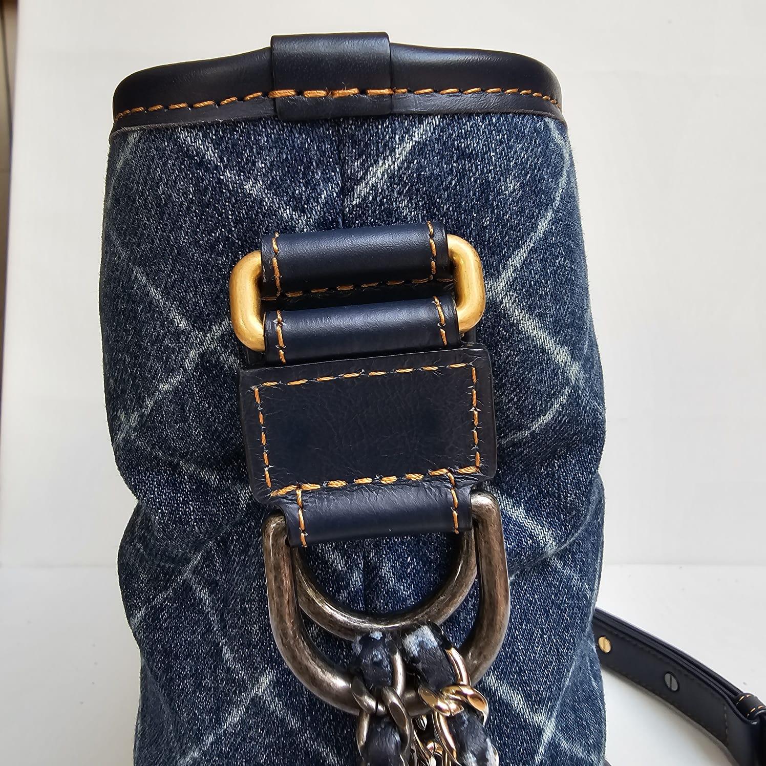 Chanel Medium Denim Quilted Gabrielle Hobo Bag For Sale 2