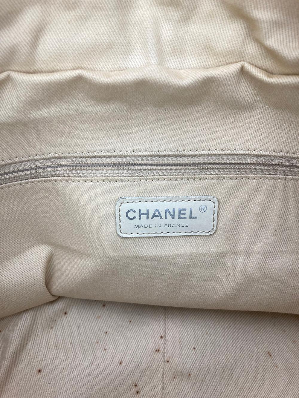 Chanel Large Diamond Stitch Tote in White 3