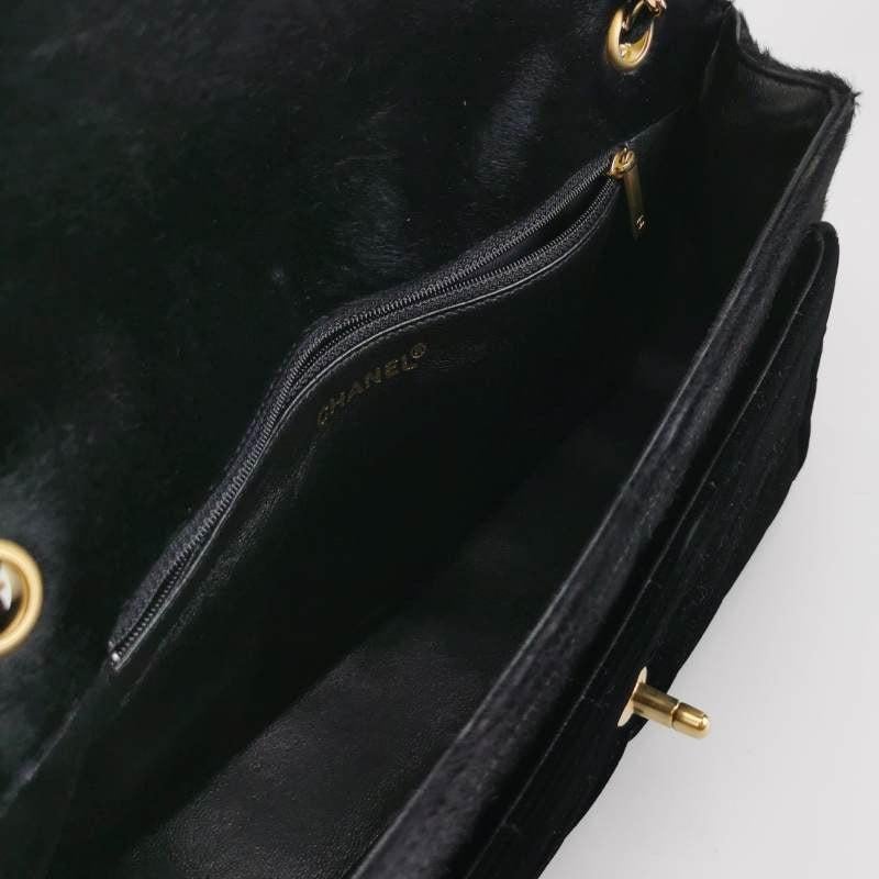 Chanel Borsa a spalla grande East West Rara in pelle nera e pelle di vitello stile cavallino in vendita 1