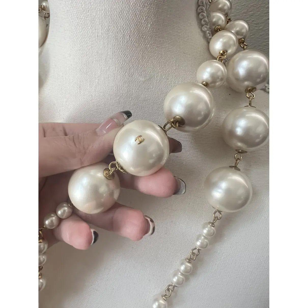 da uomo o donna Chanel - Collana lunga con logo CC con perle finte grandi in vendita