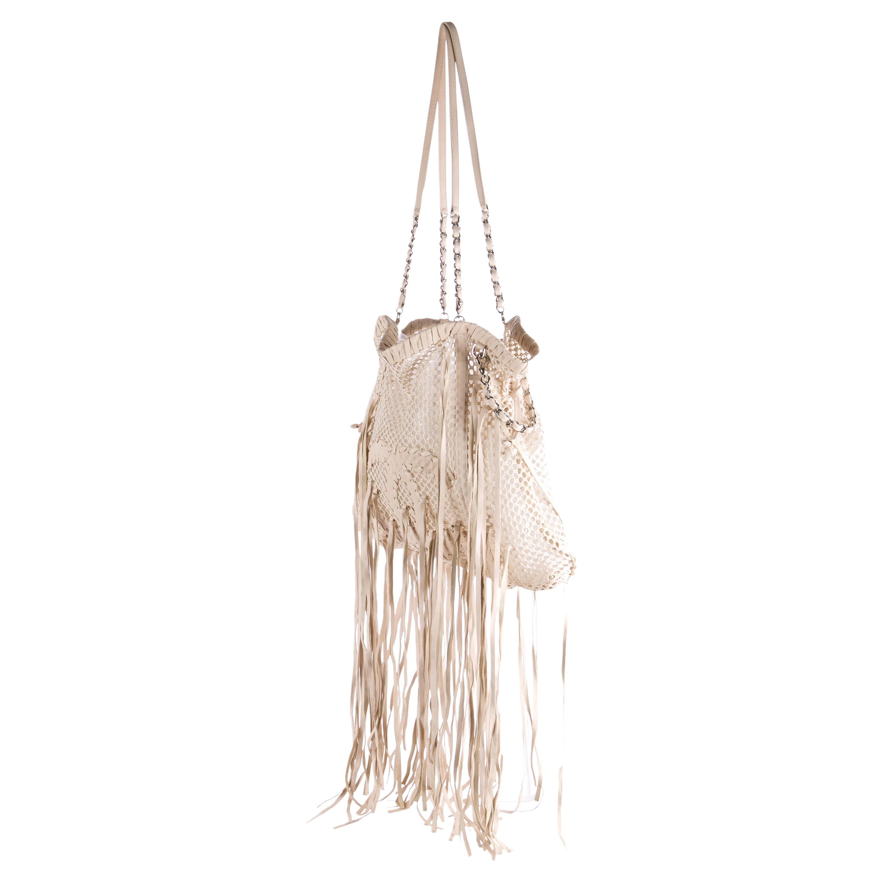Chanel - Tote grande con frange in rete avorio Resort