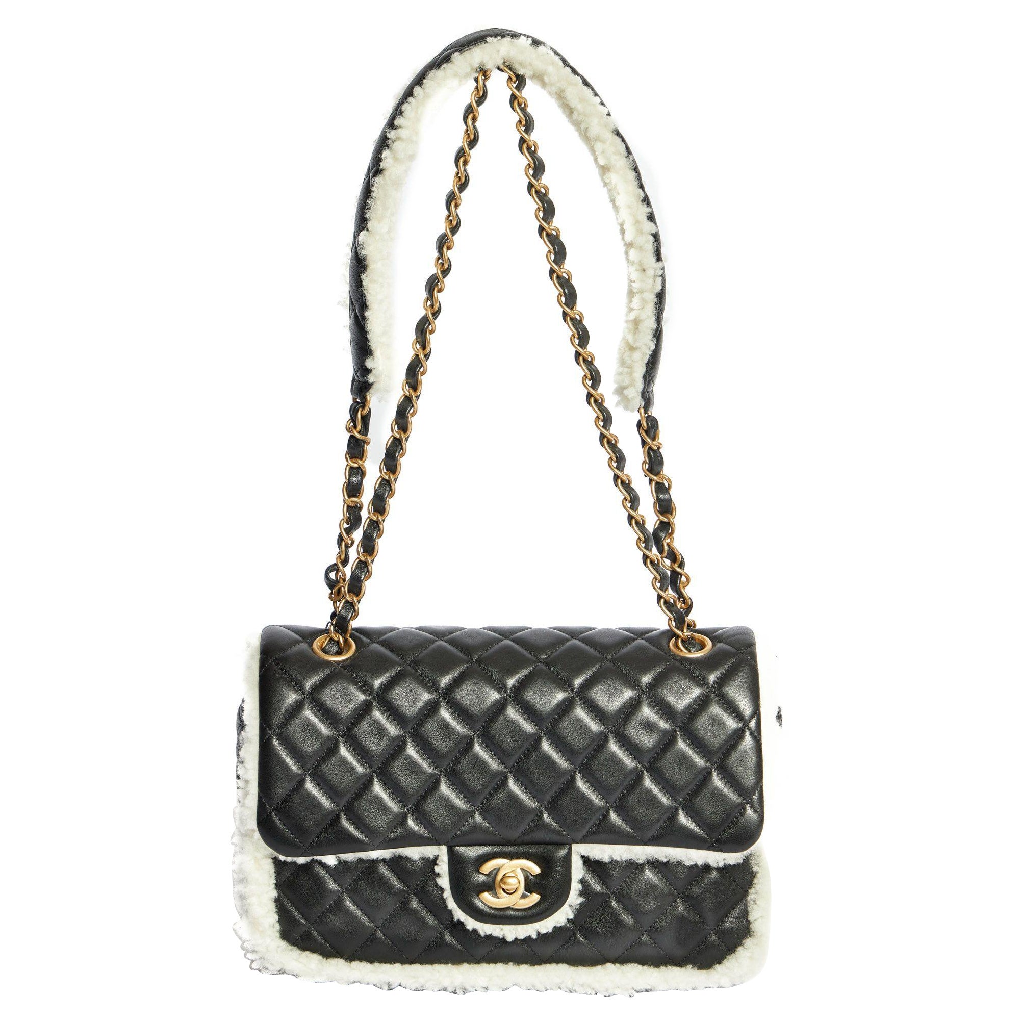 Chanel Große Pelz-Klappentasche
