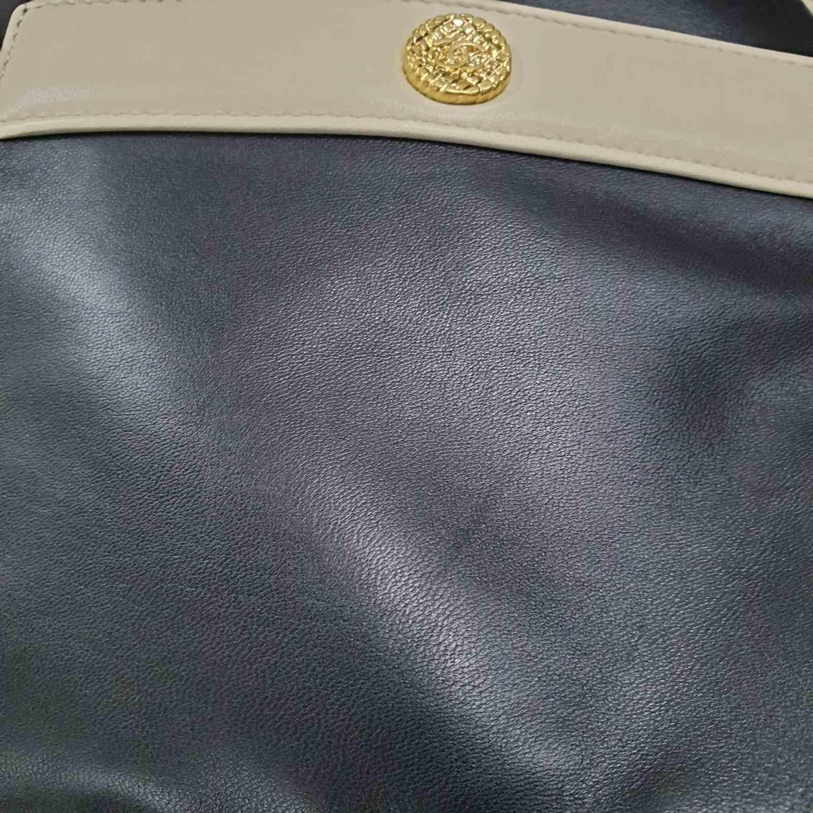 Chanel Large Girl Leather Bag For Sale 6