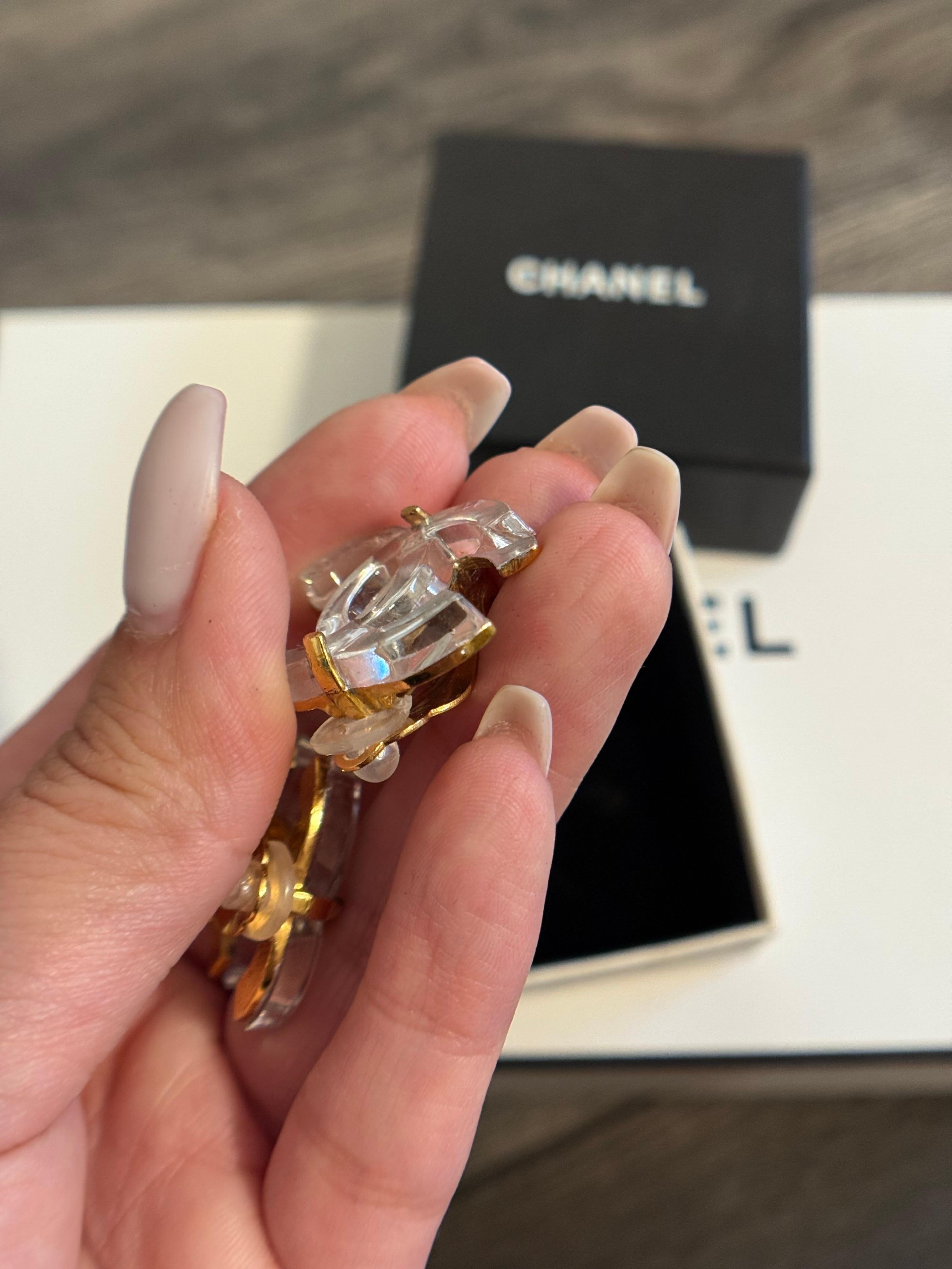 Women's or Men's CHANEL Large Gold Acrylic CC Logo Statement Clip On Earrings For Sale