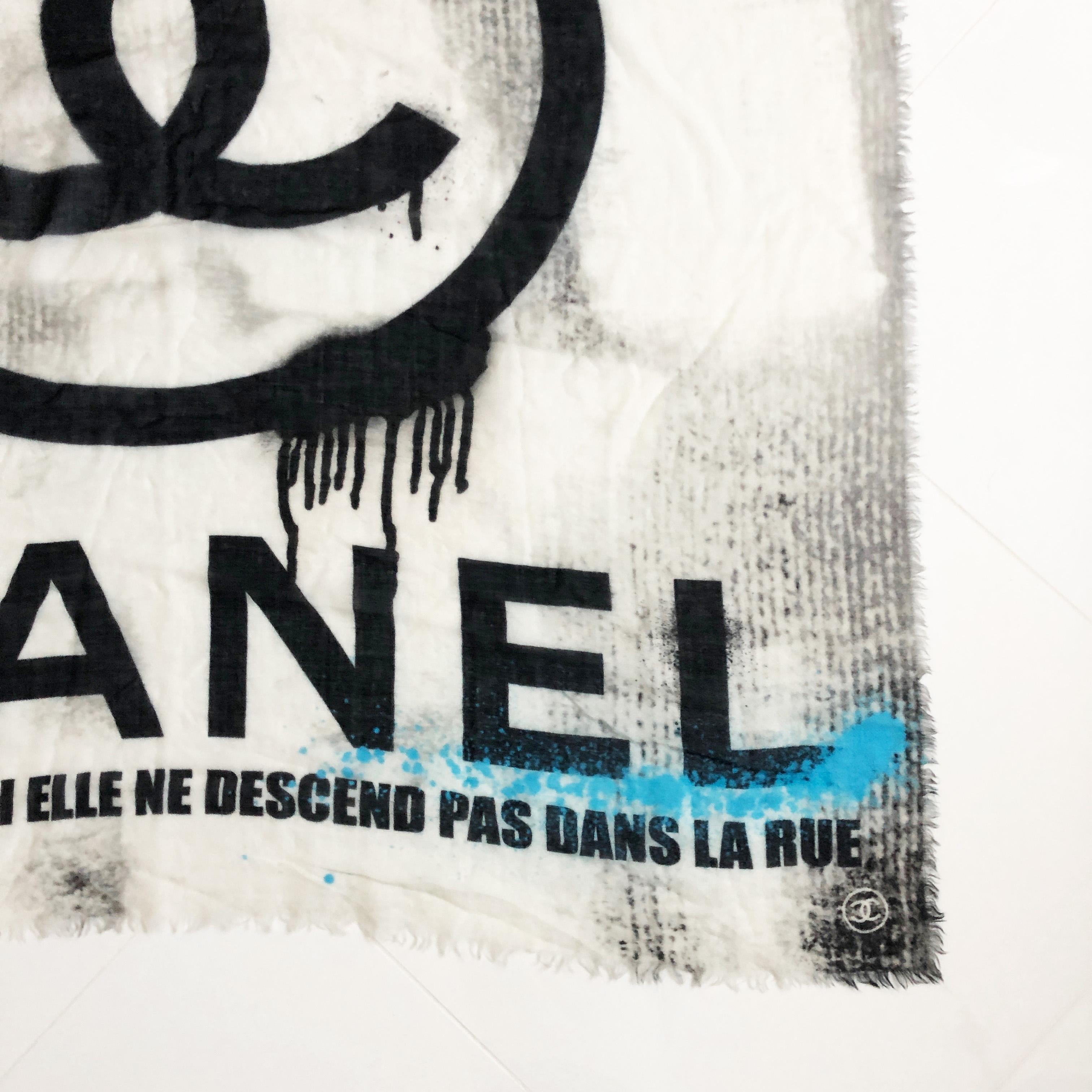 Chanel Large Echarpe Châle Graffiti Cachemire 51in CC Logo avec boite 4