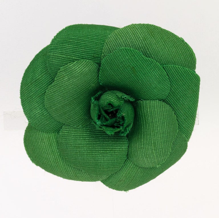 Chanel large green fabric camelia brooch For Sale at 1stDibs