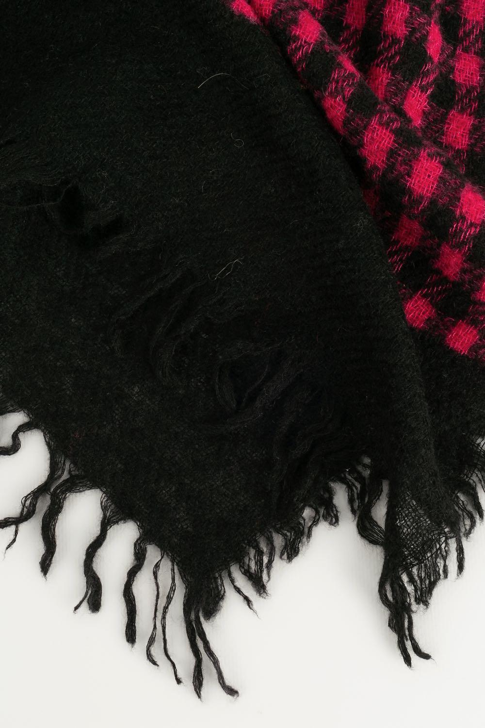 Women's or Men's Chanel Large Pink and Black Cashmere Scarf For Sale
