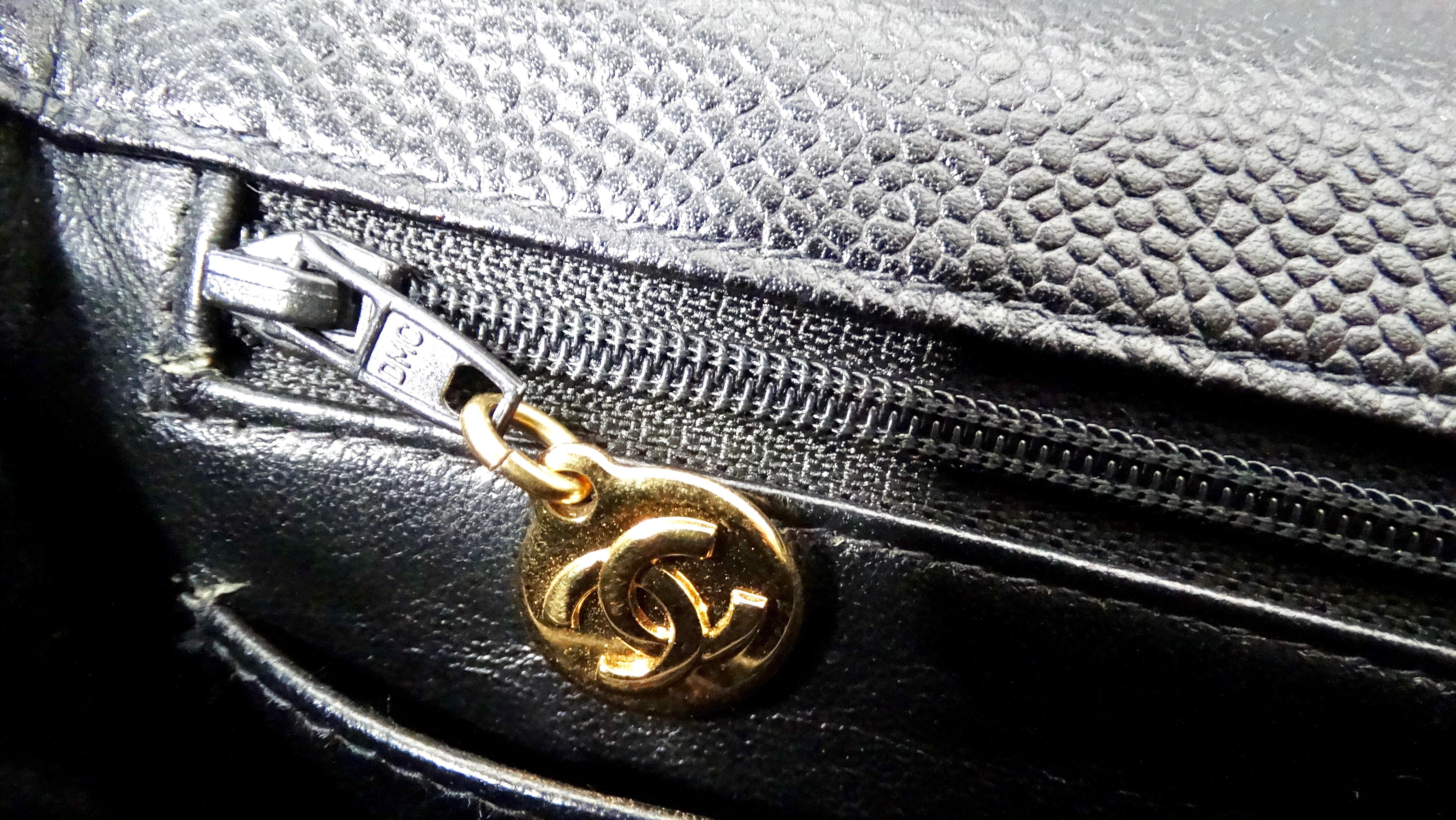 Chanel Large Quilted Caviar Leather Interlocking CC Messenger Shoulder Bag 6