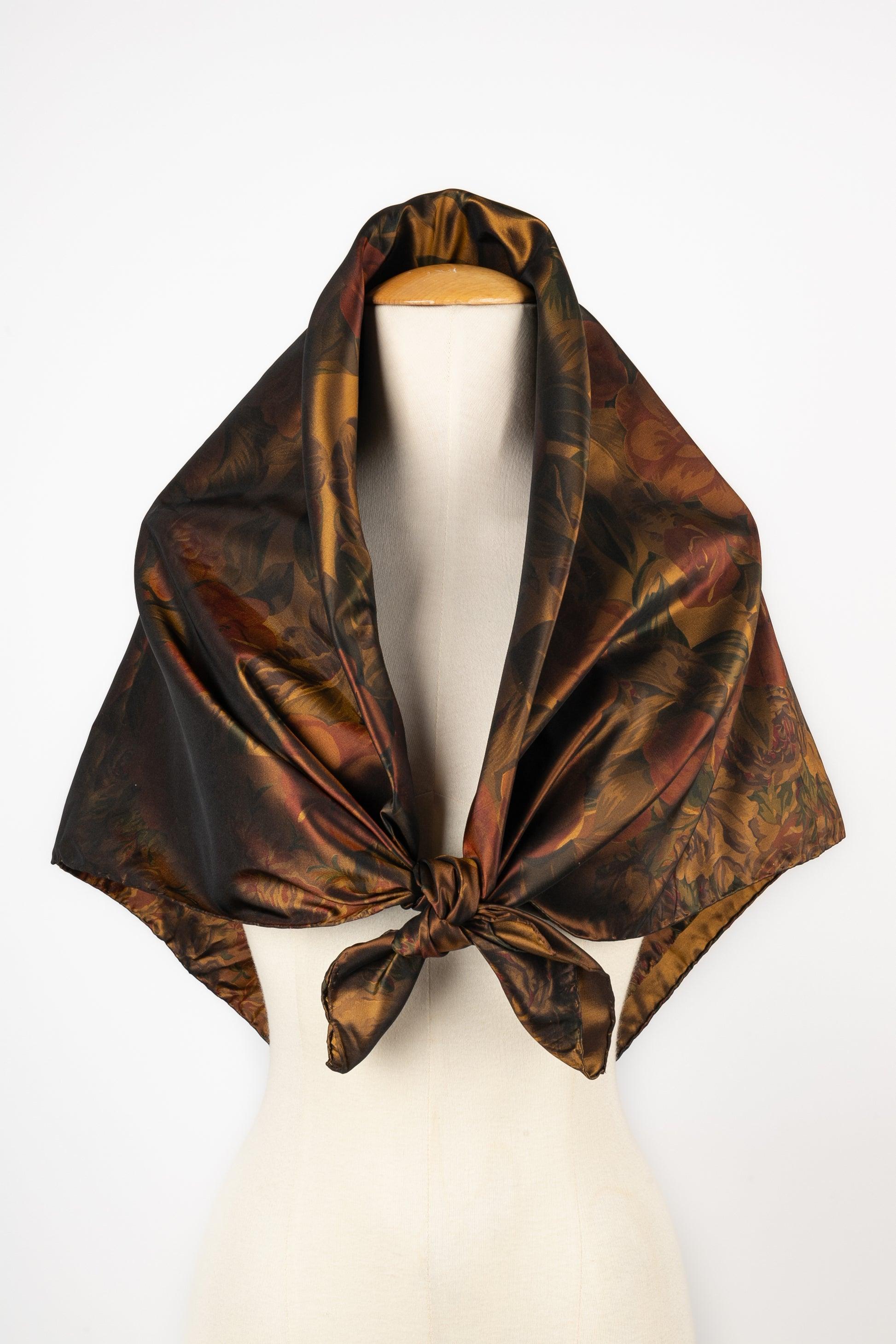 Chanel Large Silk Taffeta Foulard/ Scarf in Golden Brown In Excellent Condition In SAINT-OUEN-SUR-SEINE, FR