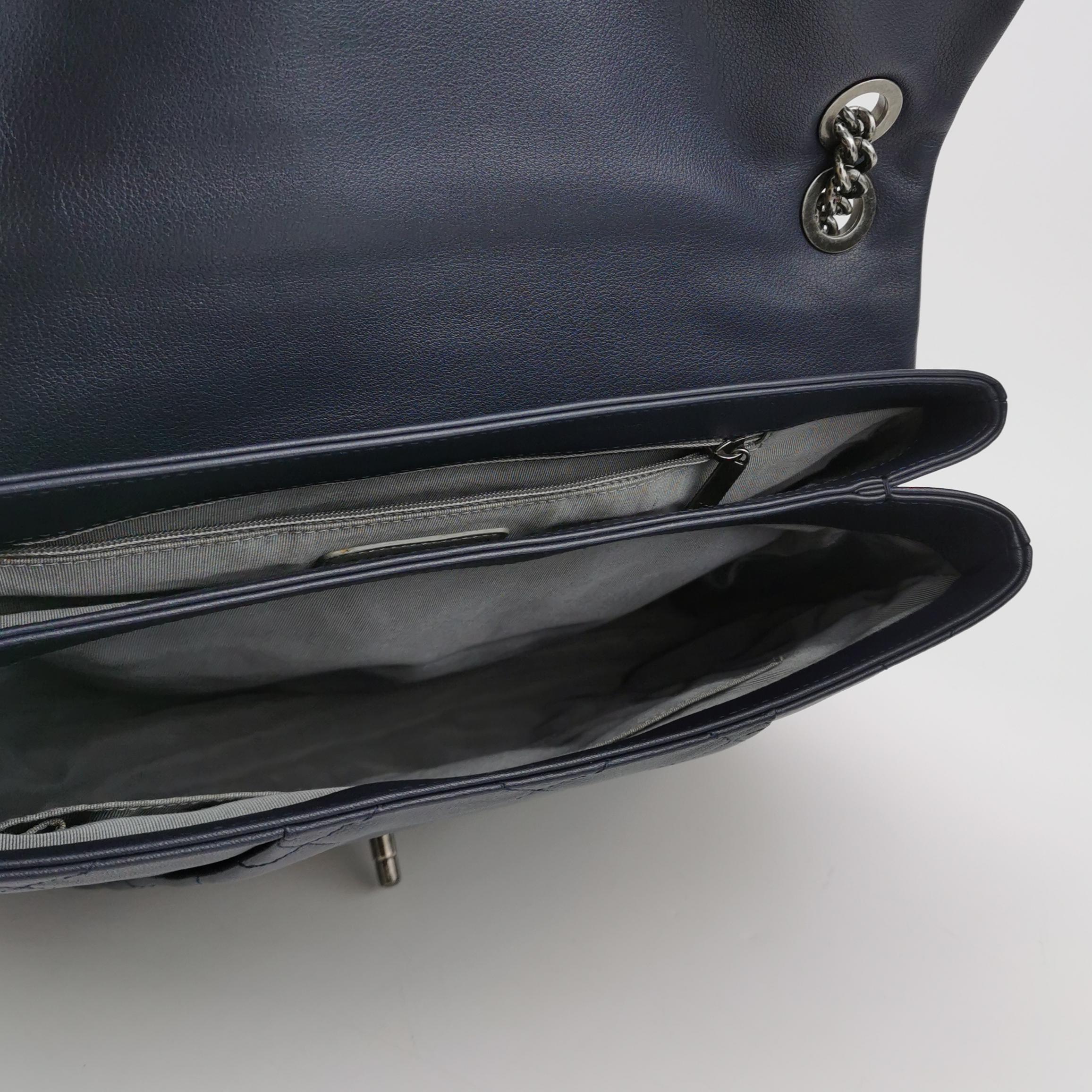 Chanel Large Single Flap Navy Calfskin Leather Cannage Stitch Silver Hardware Pour femmes en vente
