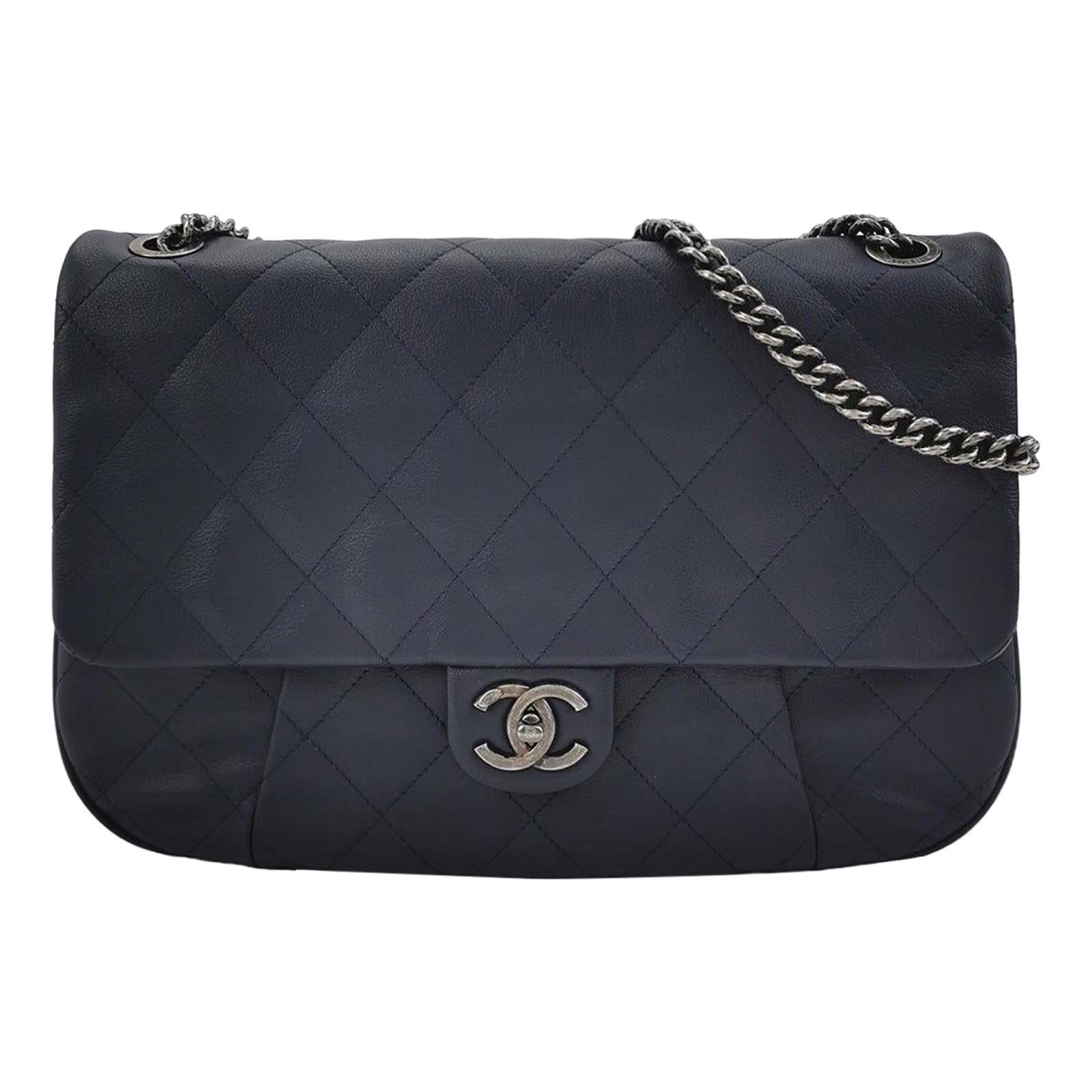 Chanel Large Single Flap Navy in pelle di vitello con cuciture a cannage e hardware d'argento
