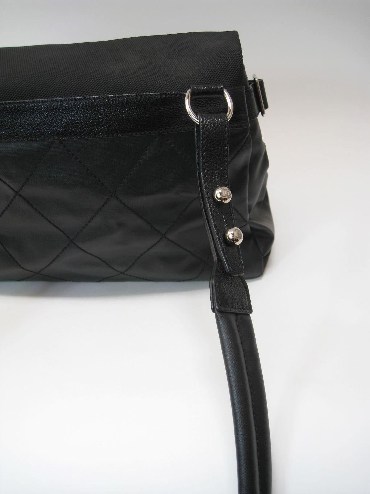 Chanel Large Structured Black Hobo Flap Bag Purse In Excellent Condition In Oakland, CA